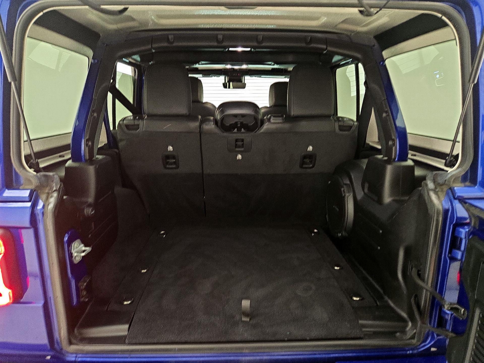 Thumbnail: 2020 Jeep Wrangler - 19