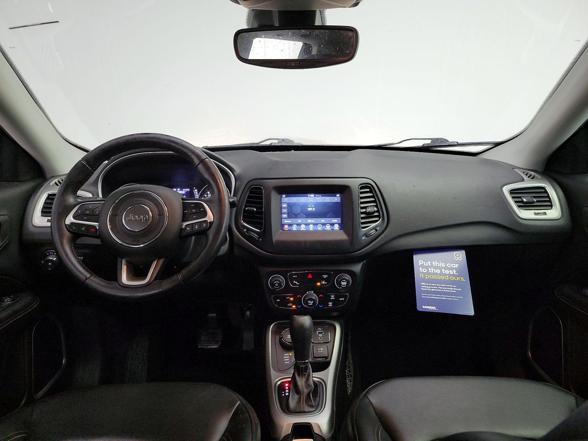 Thumbnail: 2020 Jeep Compass - 9