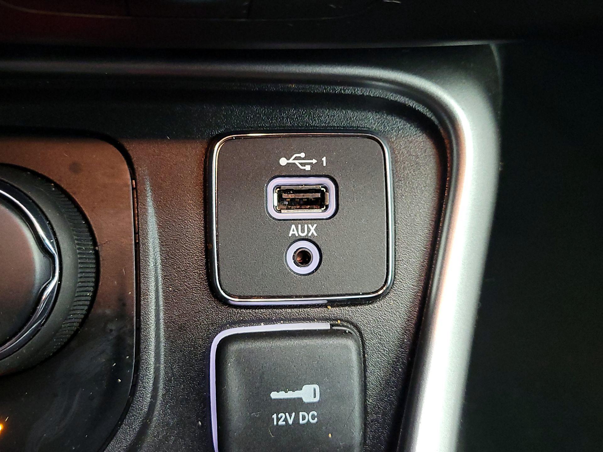 Thumbnail: 2020 Jeep Compass - 18