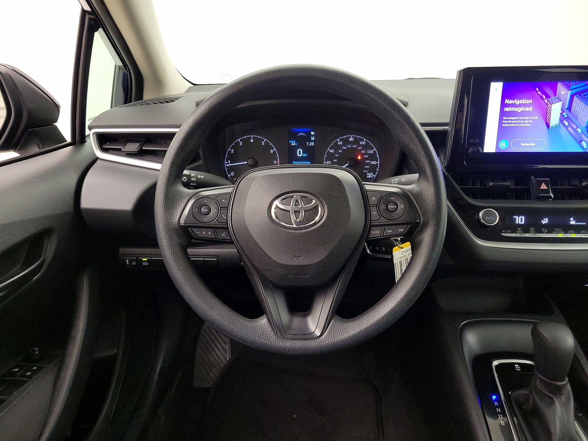 Thumbnail: 2023 Toyota Corolla - 10