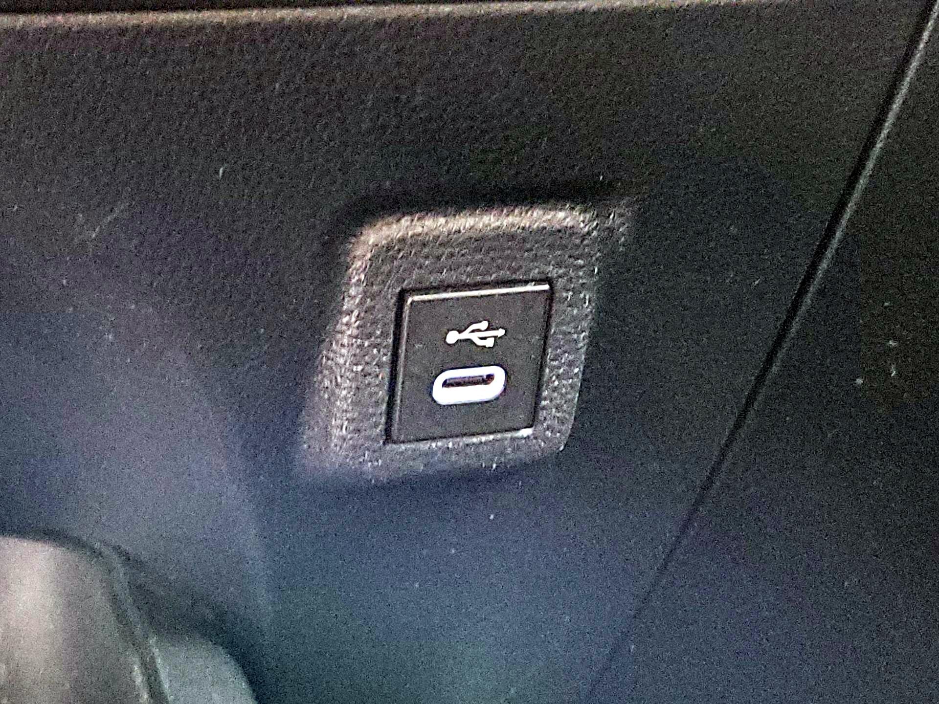 Thumbnail: 2023 Toyota Corolla - 18