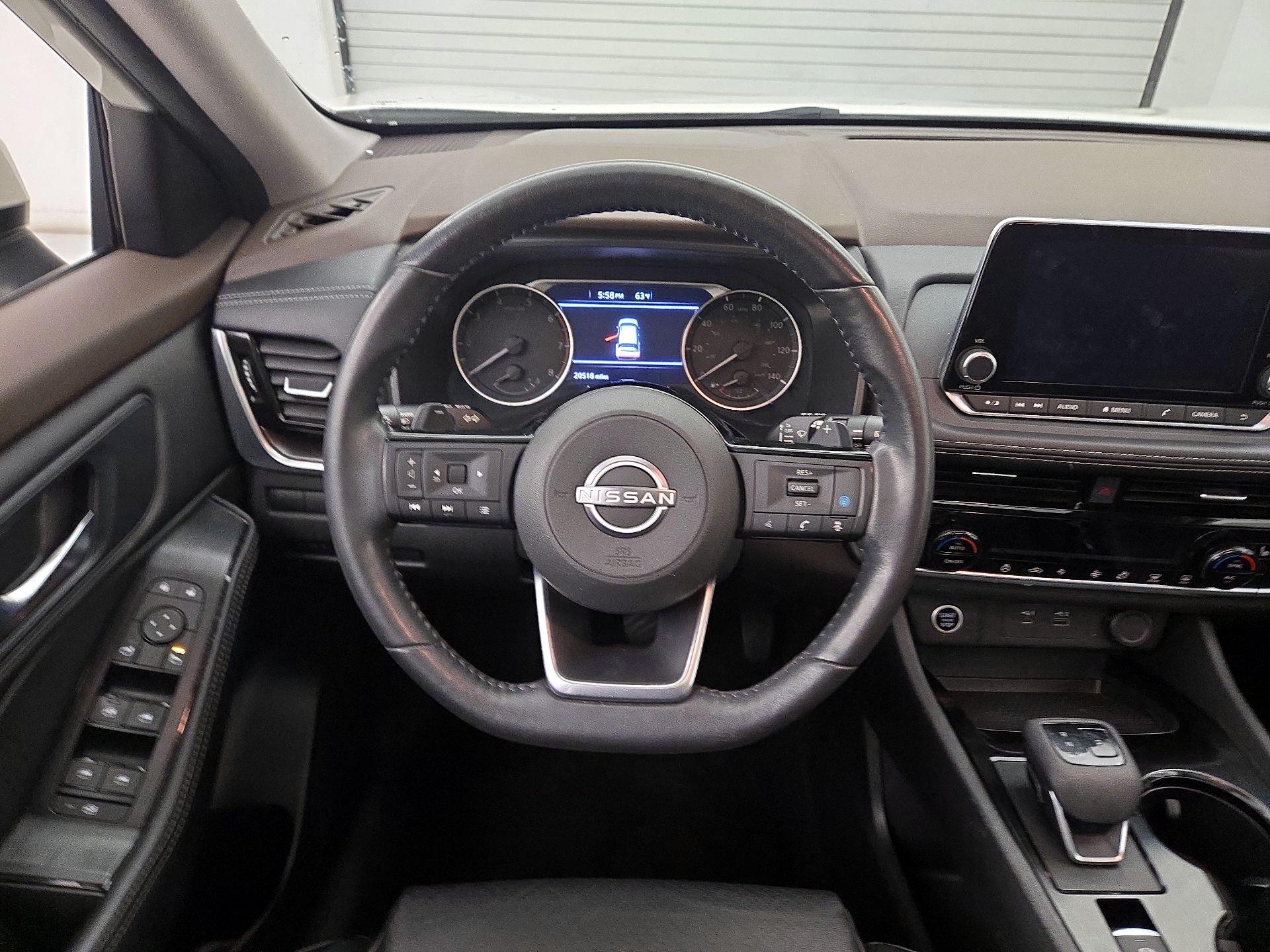 Thumbnail: 2022 Nissan Rogue - 10