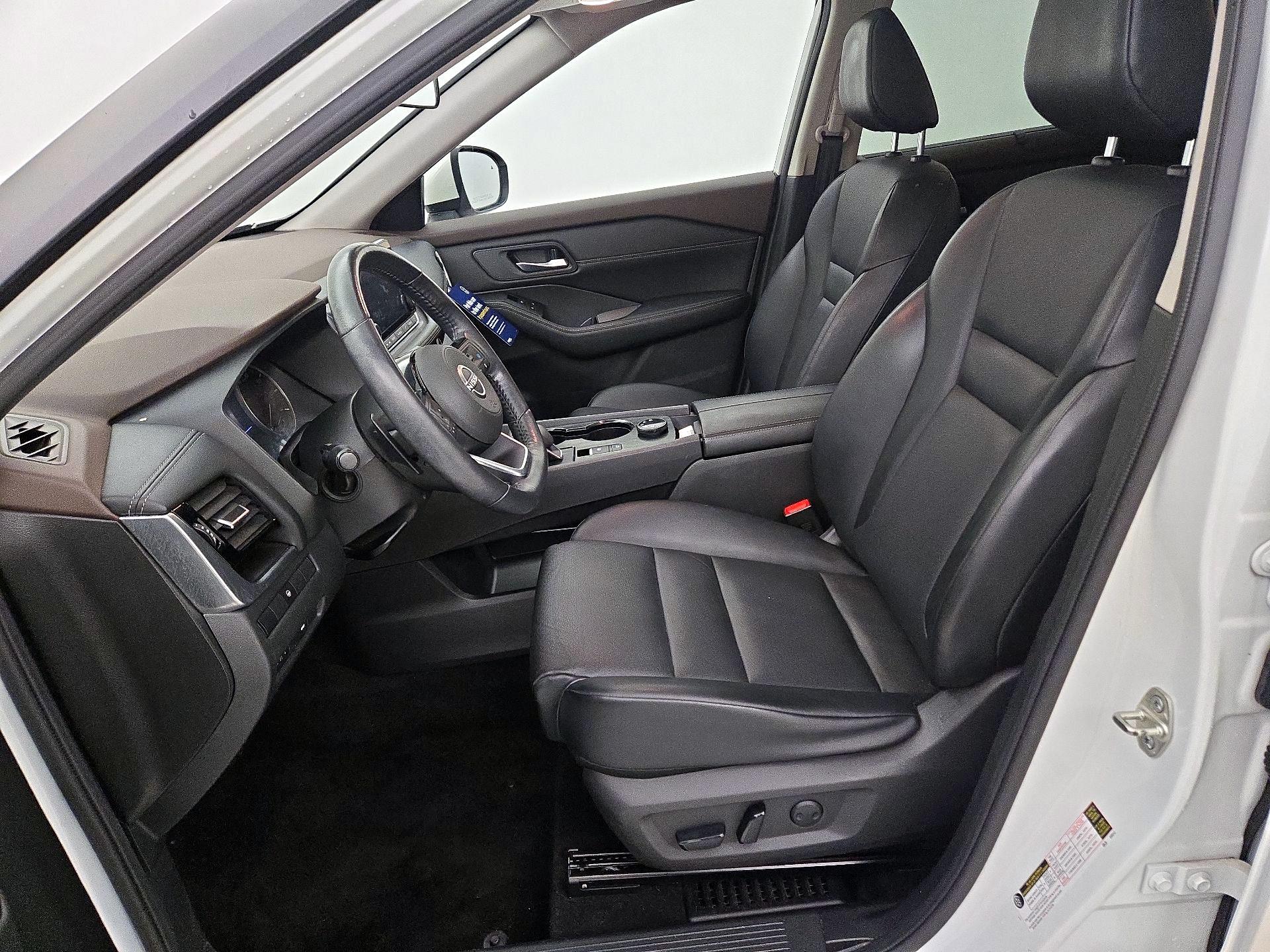 Thumbnail: 2022 Nissan Rogue - 11