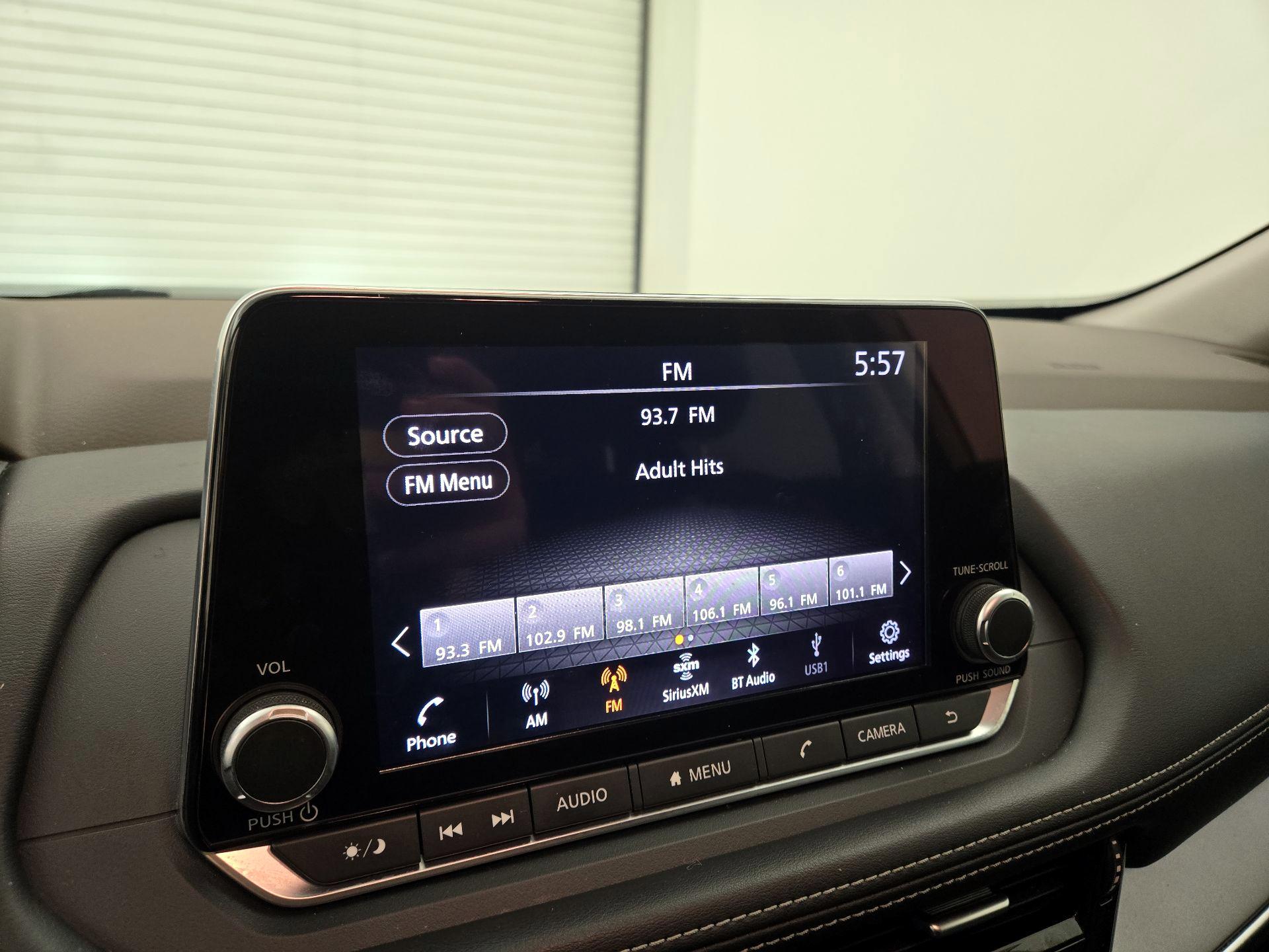 Thumbnail: 2022 Nissan Rogue - 15