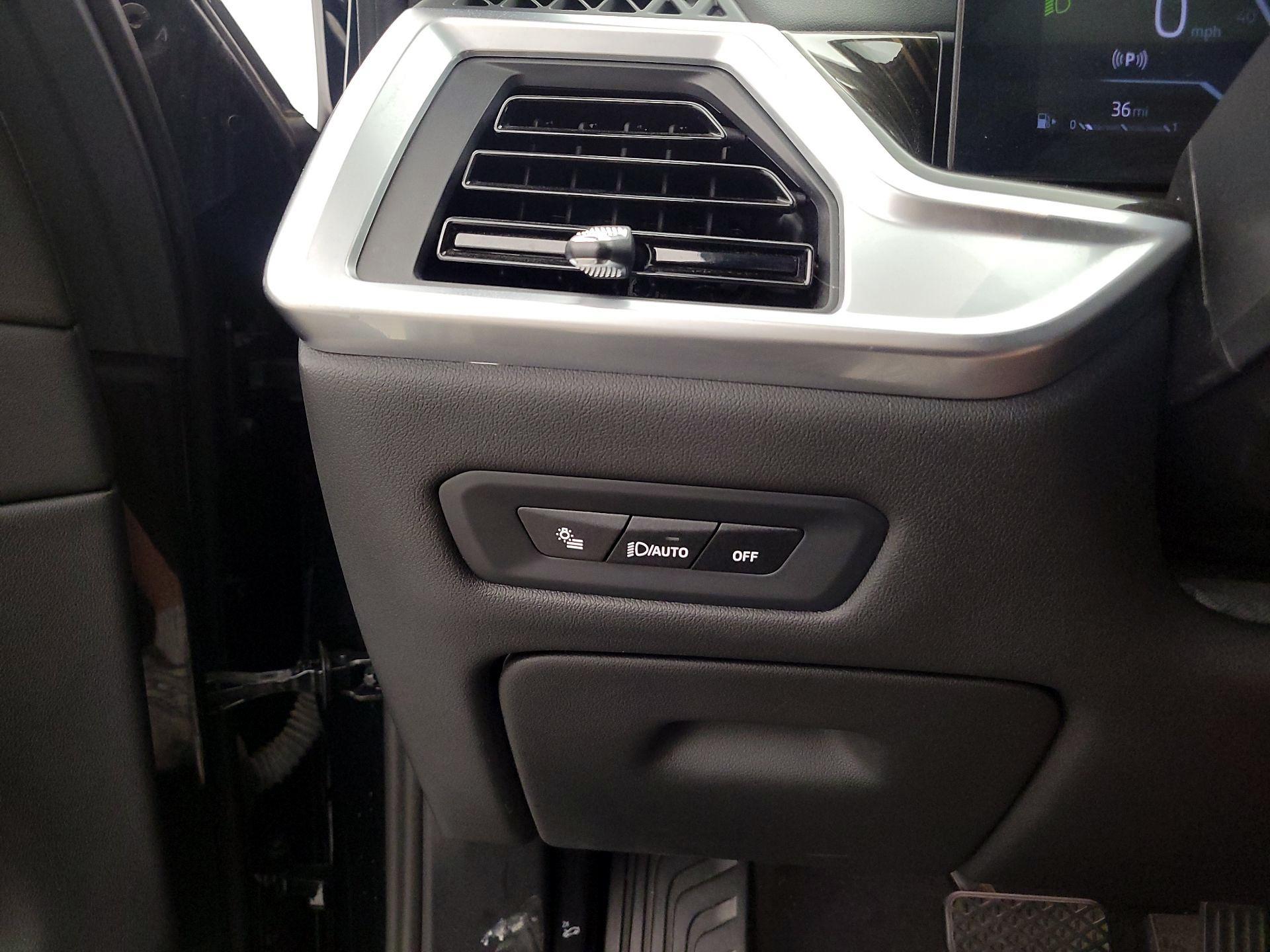 Thumbnail: 2024 BMW X5 - 13