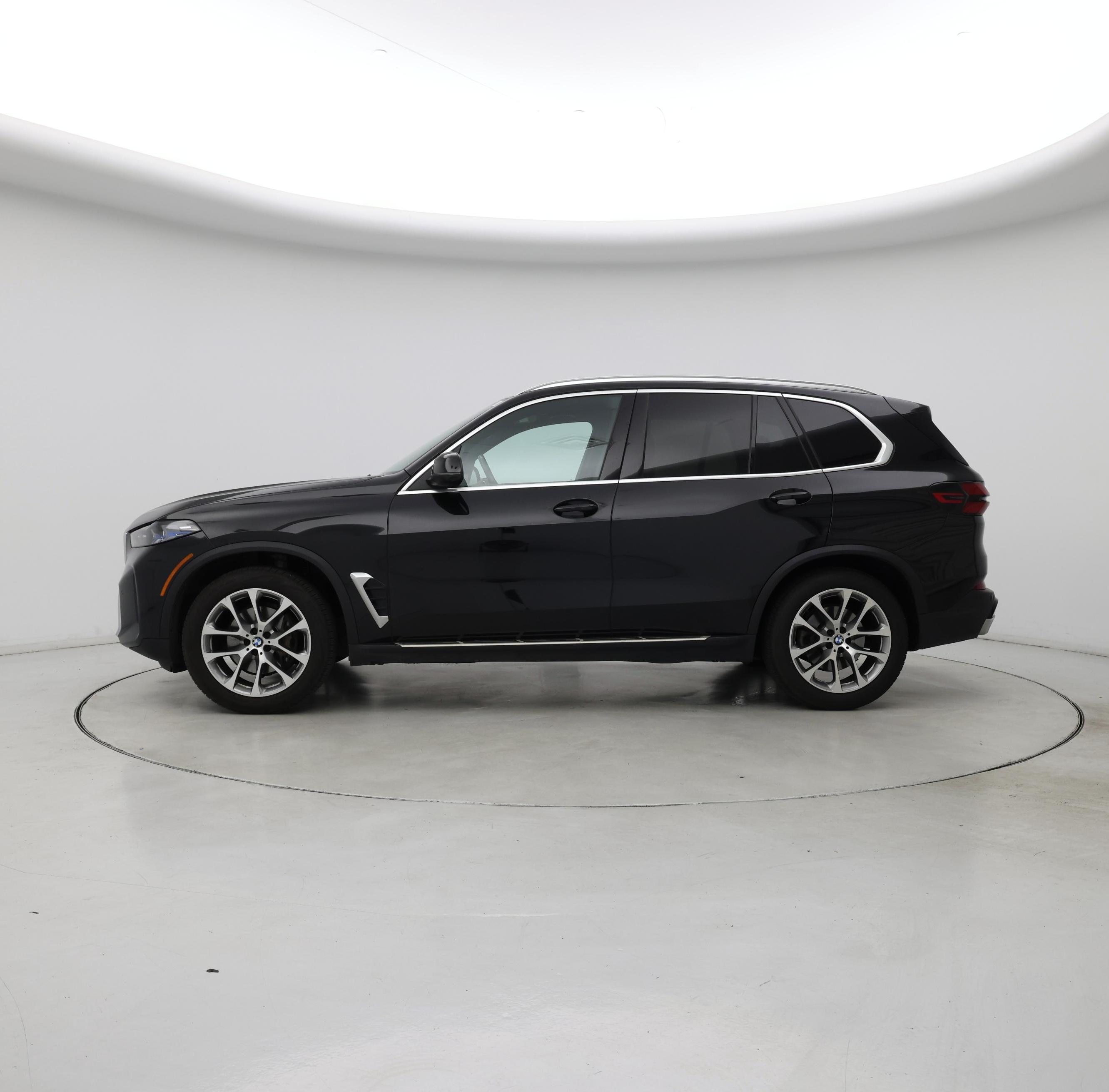 Thumbnail: 2024 BMW X5 - 3