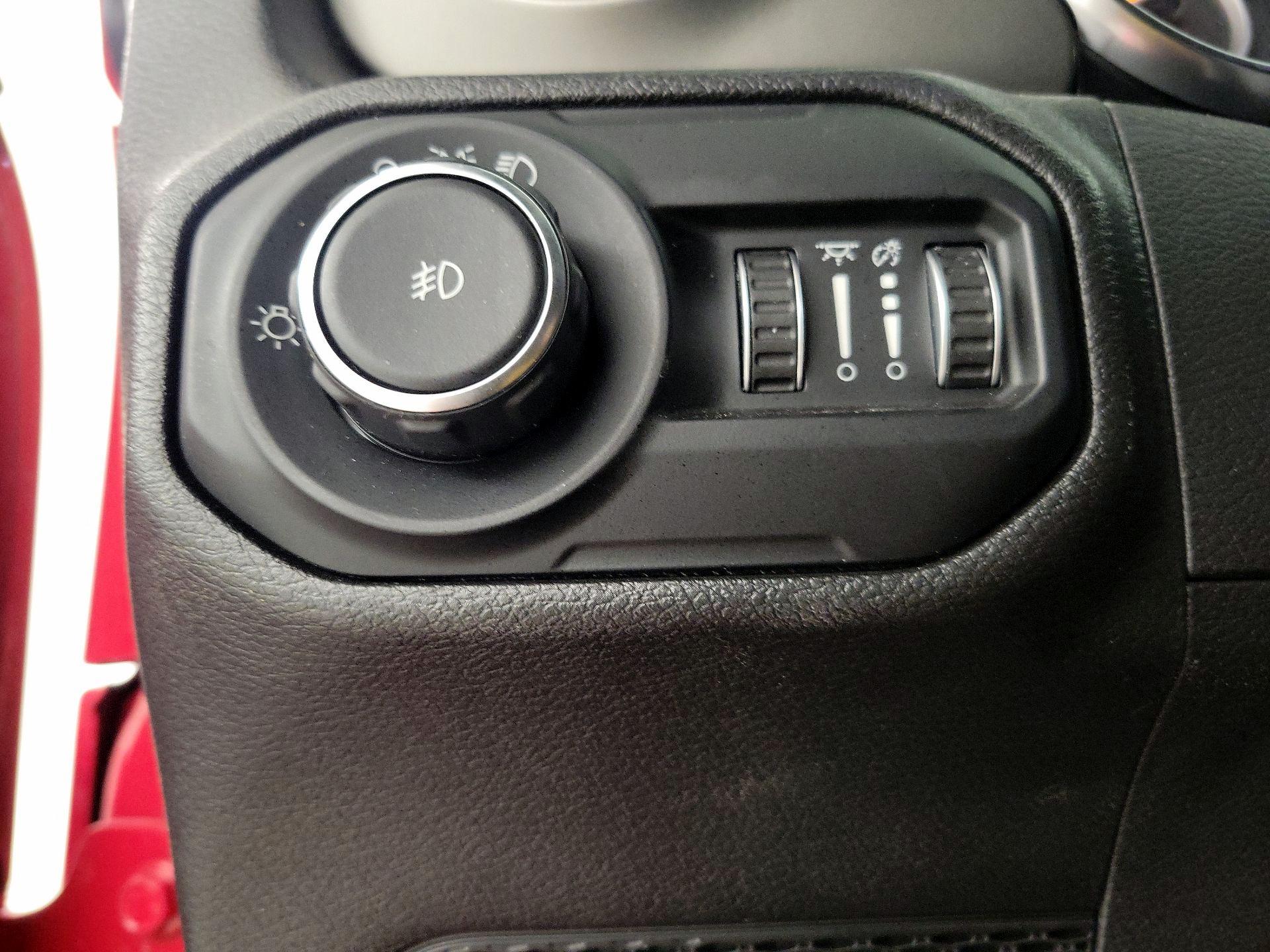 Thumbnail: 2022 Jeep Wrangler - 13