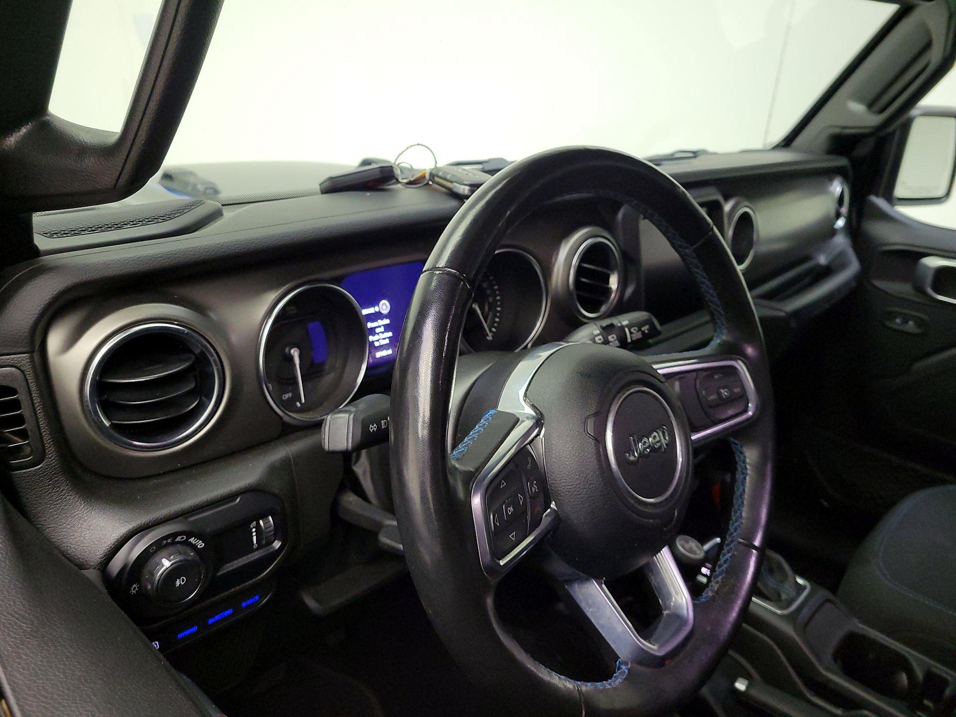 Thumbnail: 2023 Jeep Wrangler - 9