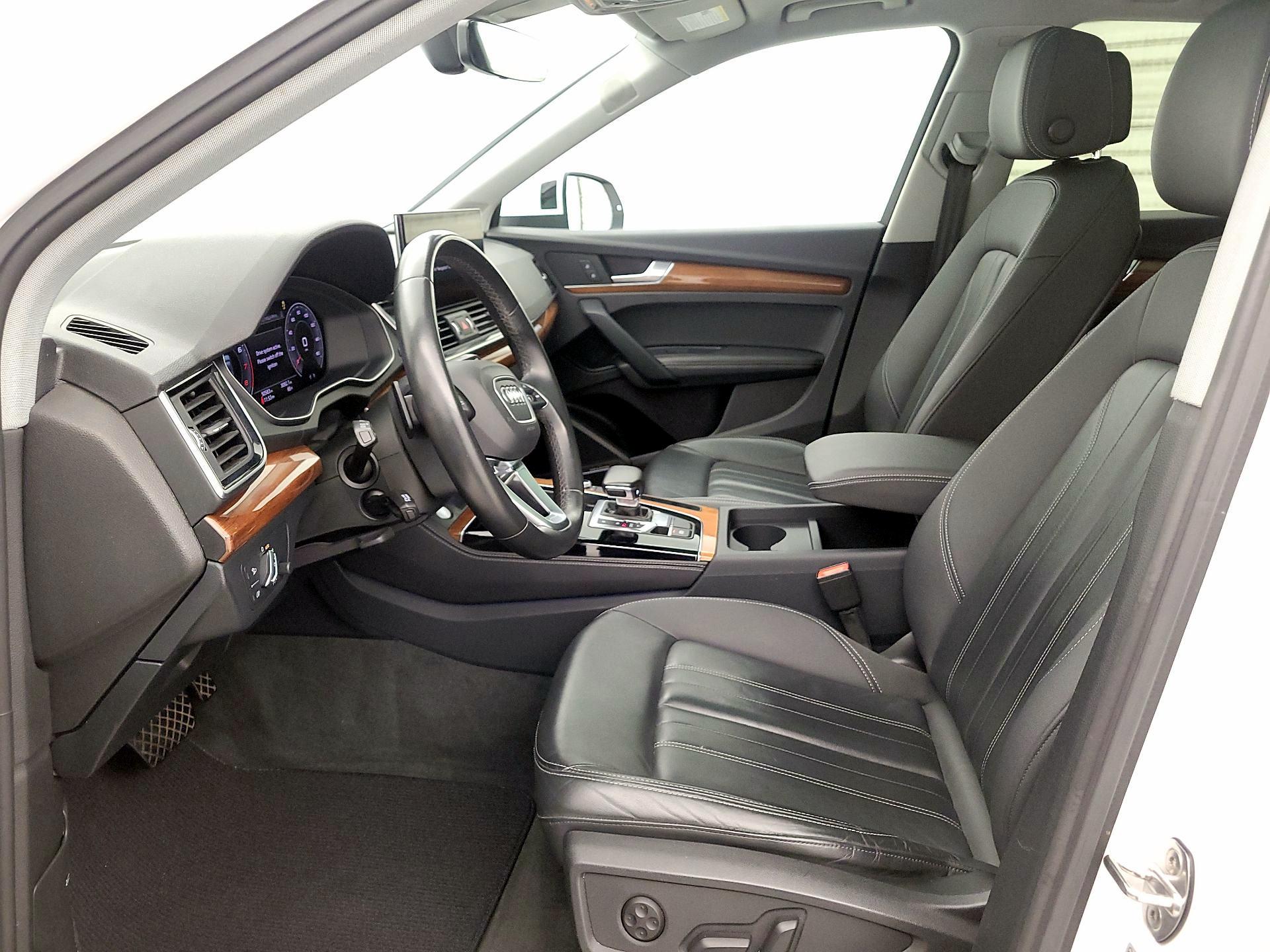 Thumbnail: 2023 Audi Q5 - 11