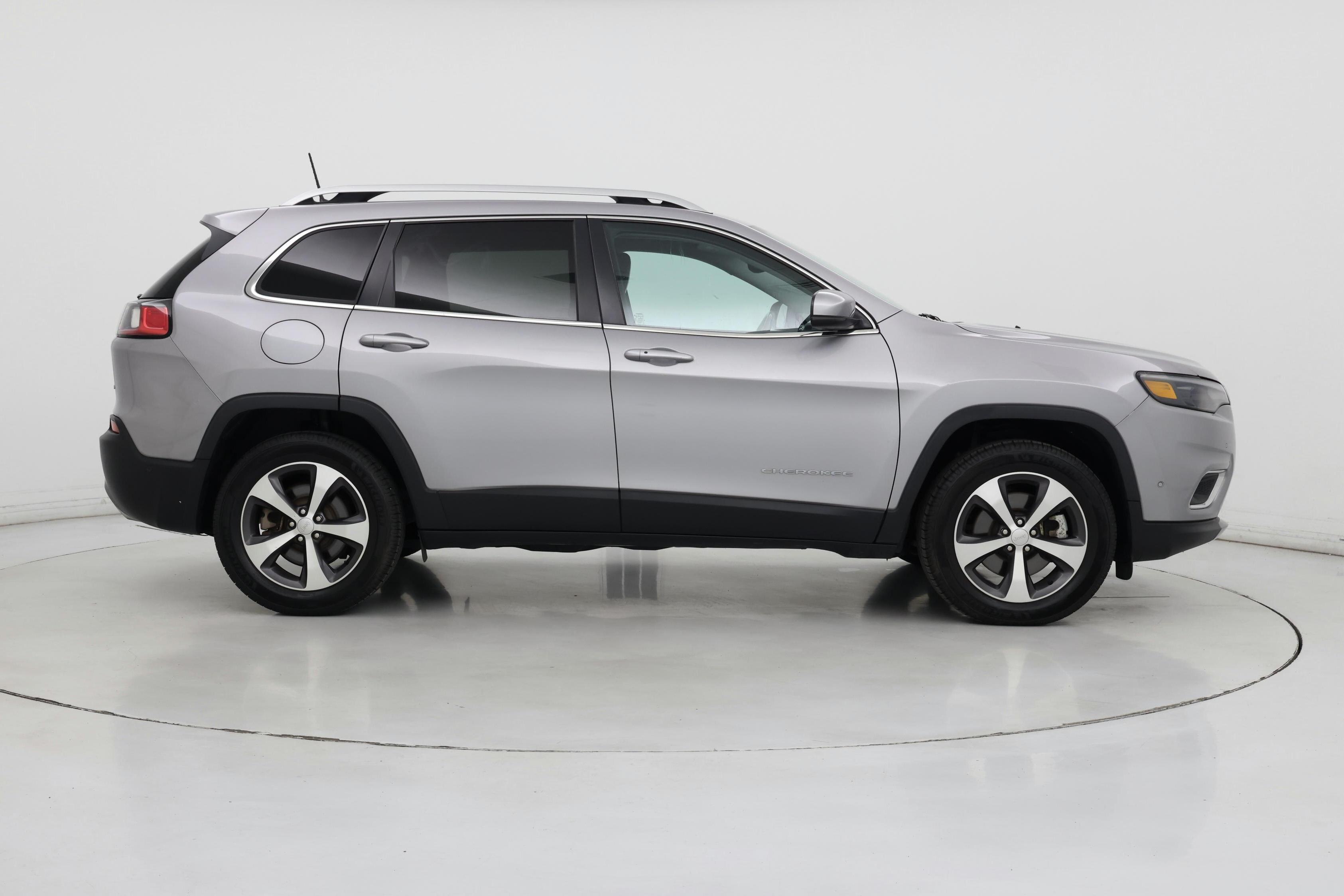 Thumbnail: 2021 Jeep Cherokee - 7