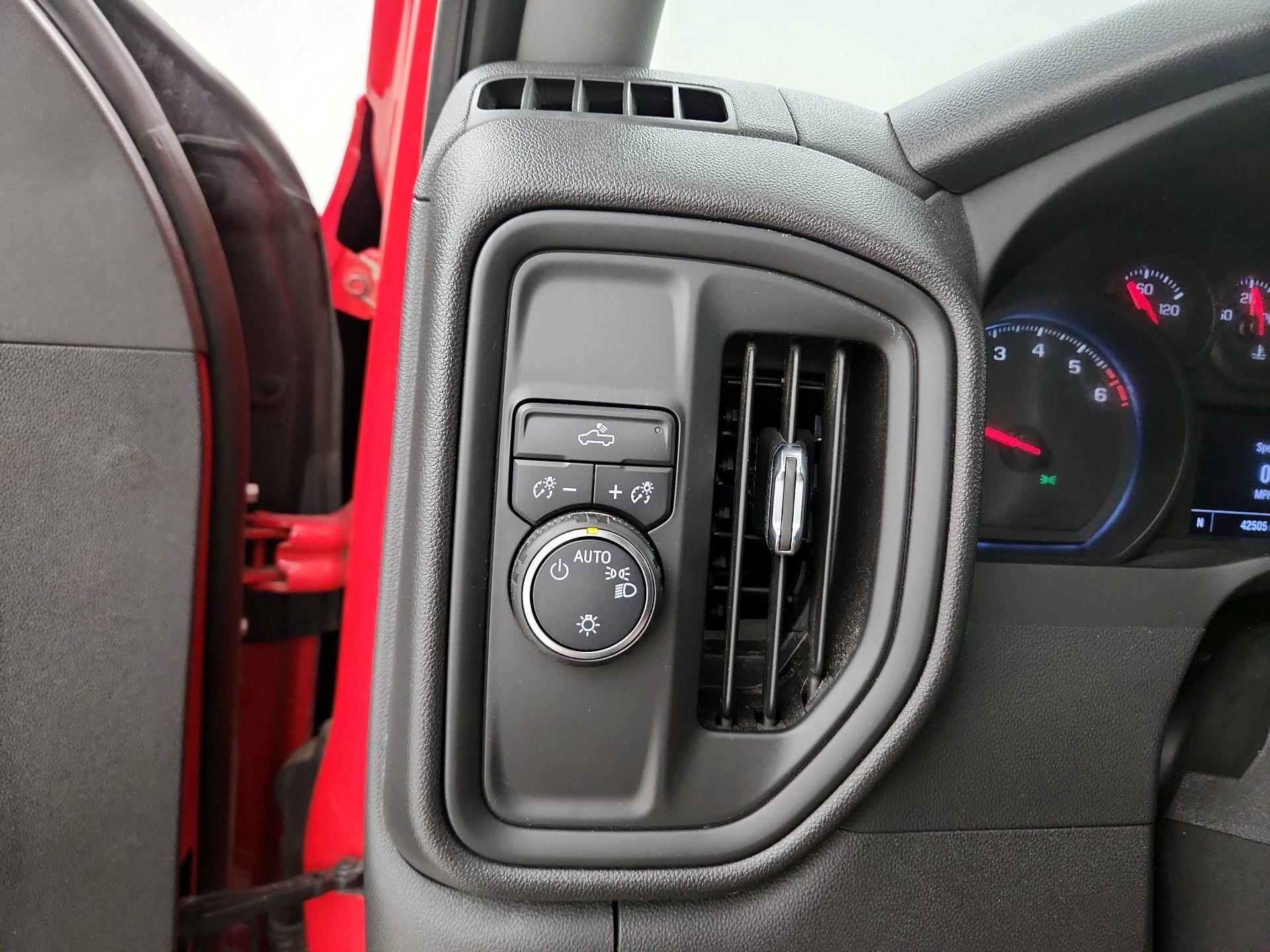 Thumbnail: 2023 Chevrolet Silverado 1500 - 11