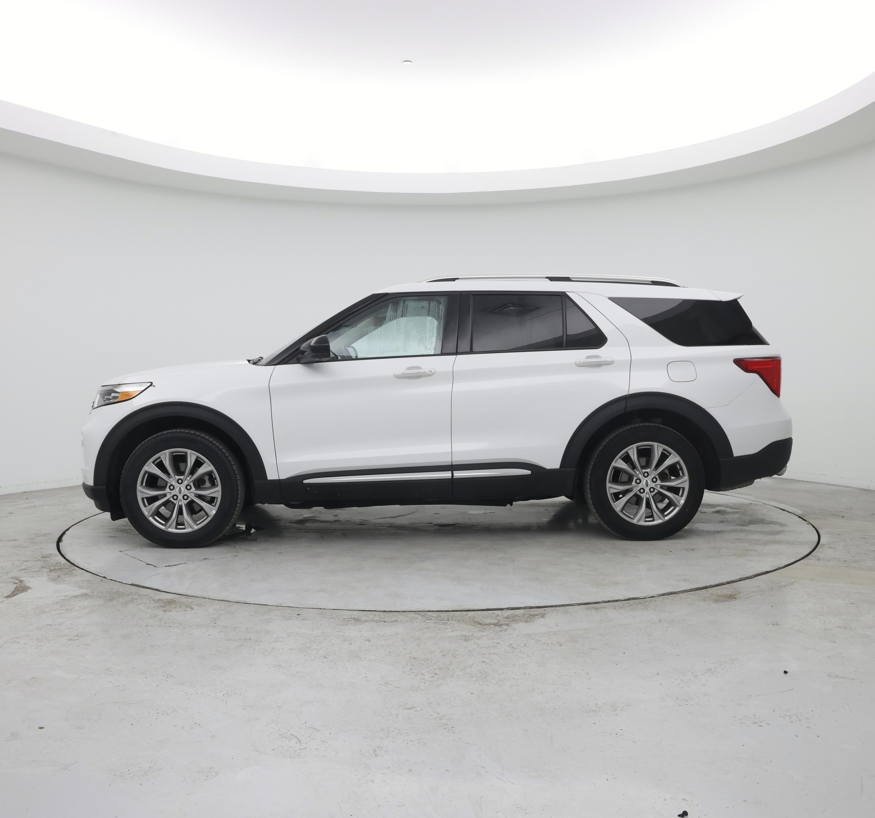 Thumbnail: 2023 Ford Explorer - 3