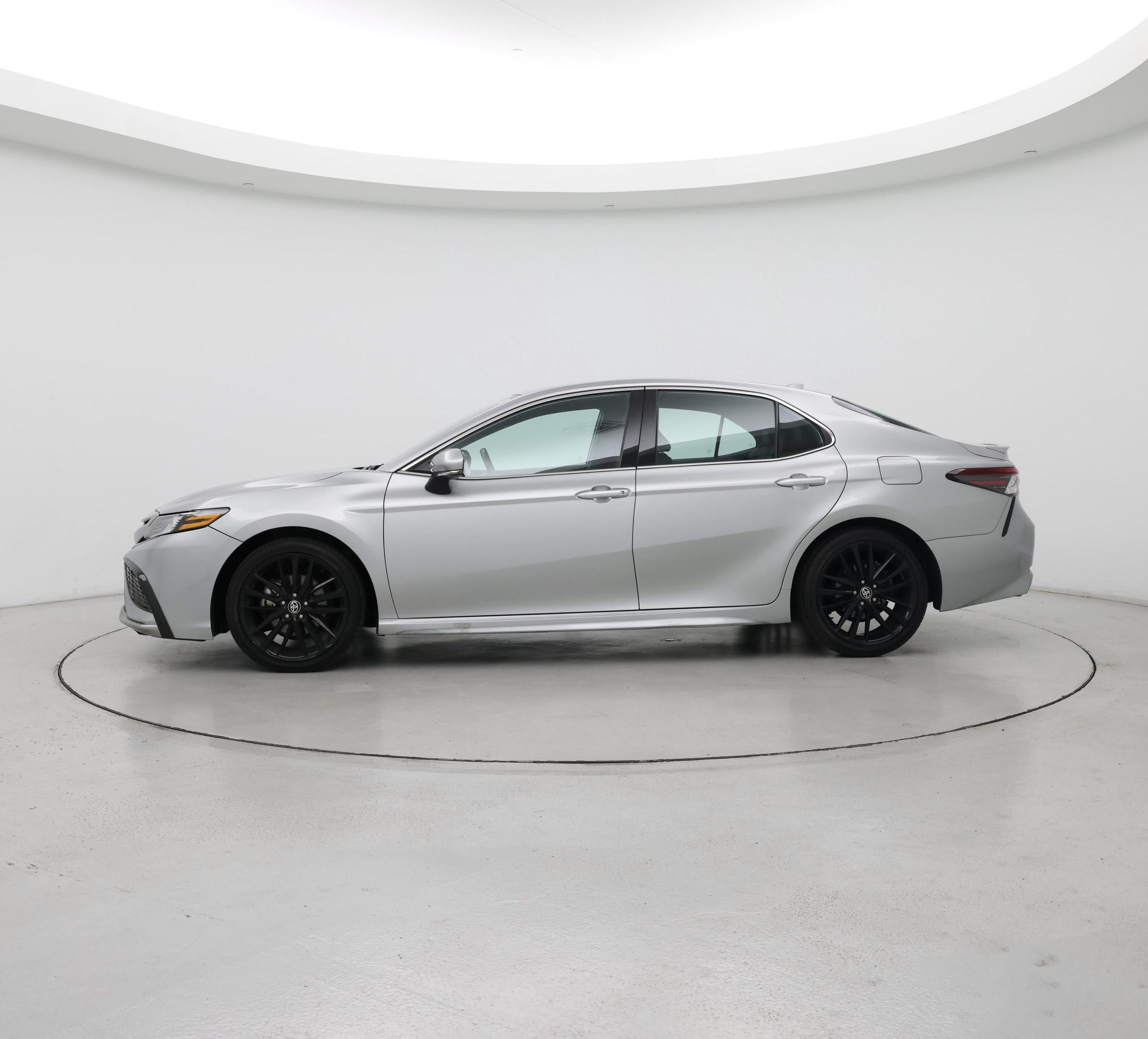 Thumbnail: 2023 Toyota Camry - 3