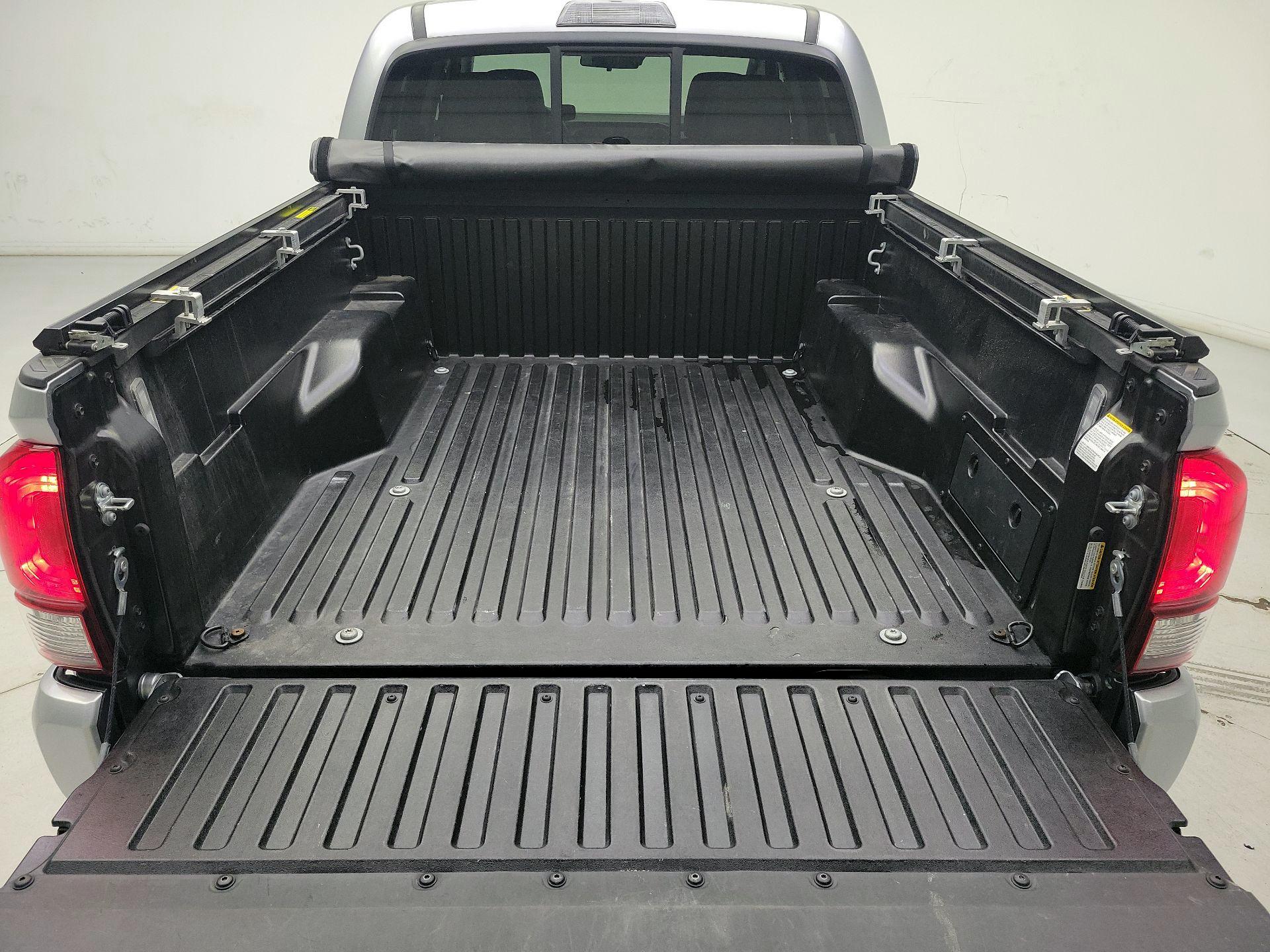 Thumbnail: 2022 Toyota Tacoma - 20