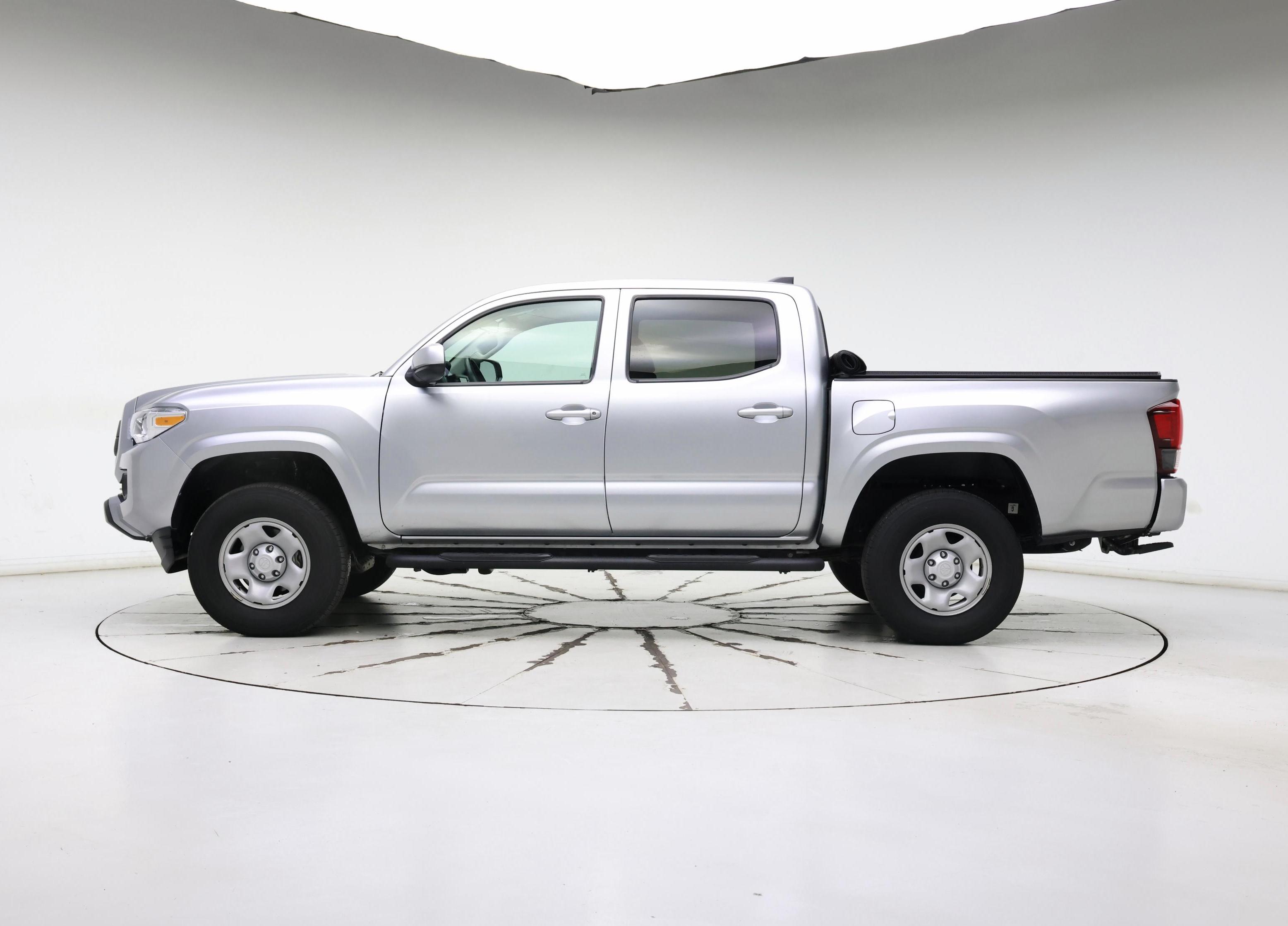 Thumbnail: 2022 Toyota Tacoma - 3