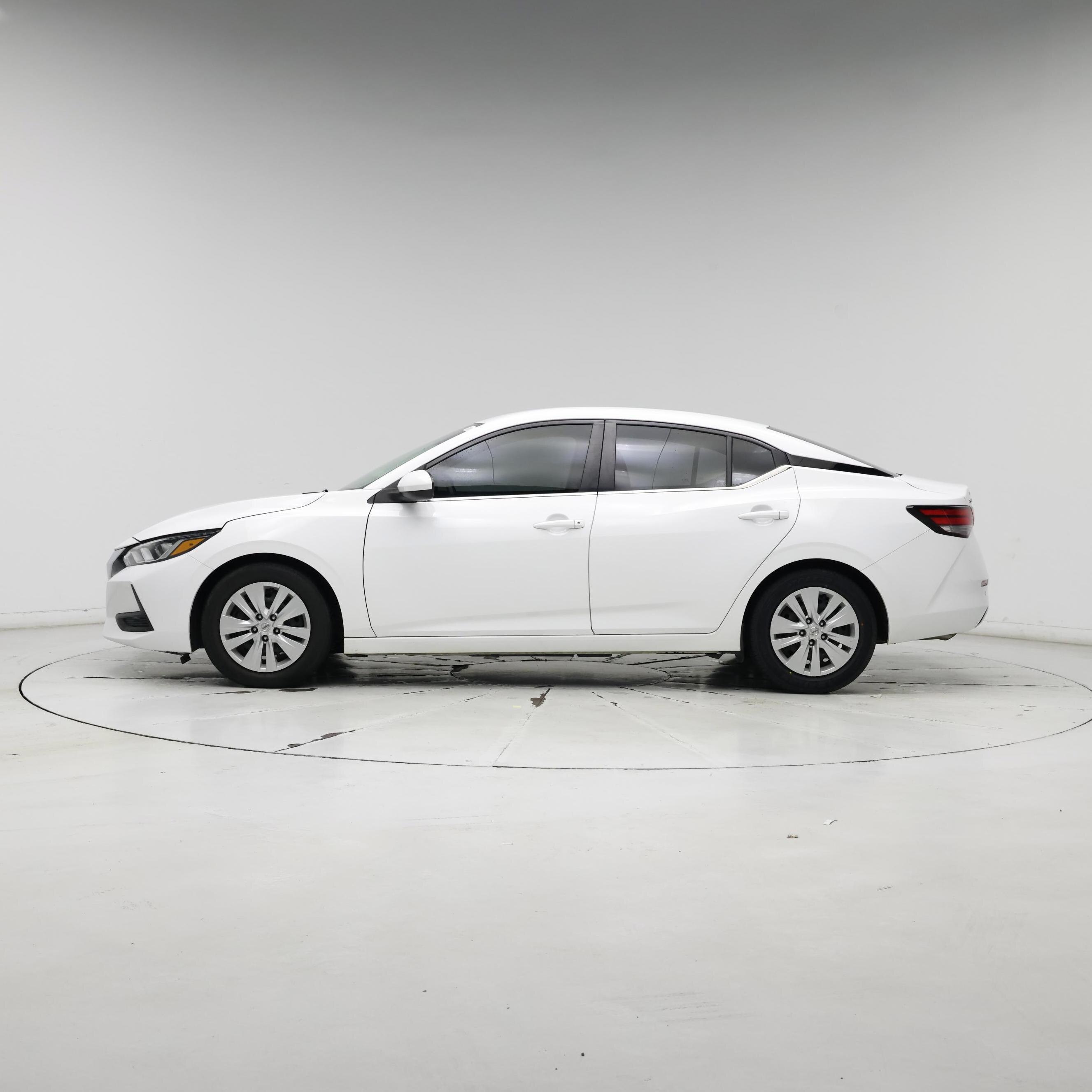 Thumbnail: 2022 Nissan Sentra - 3