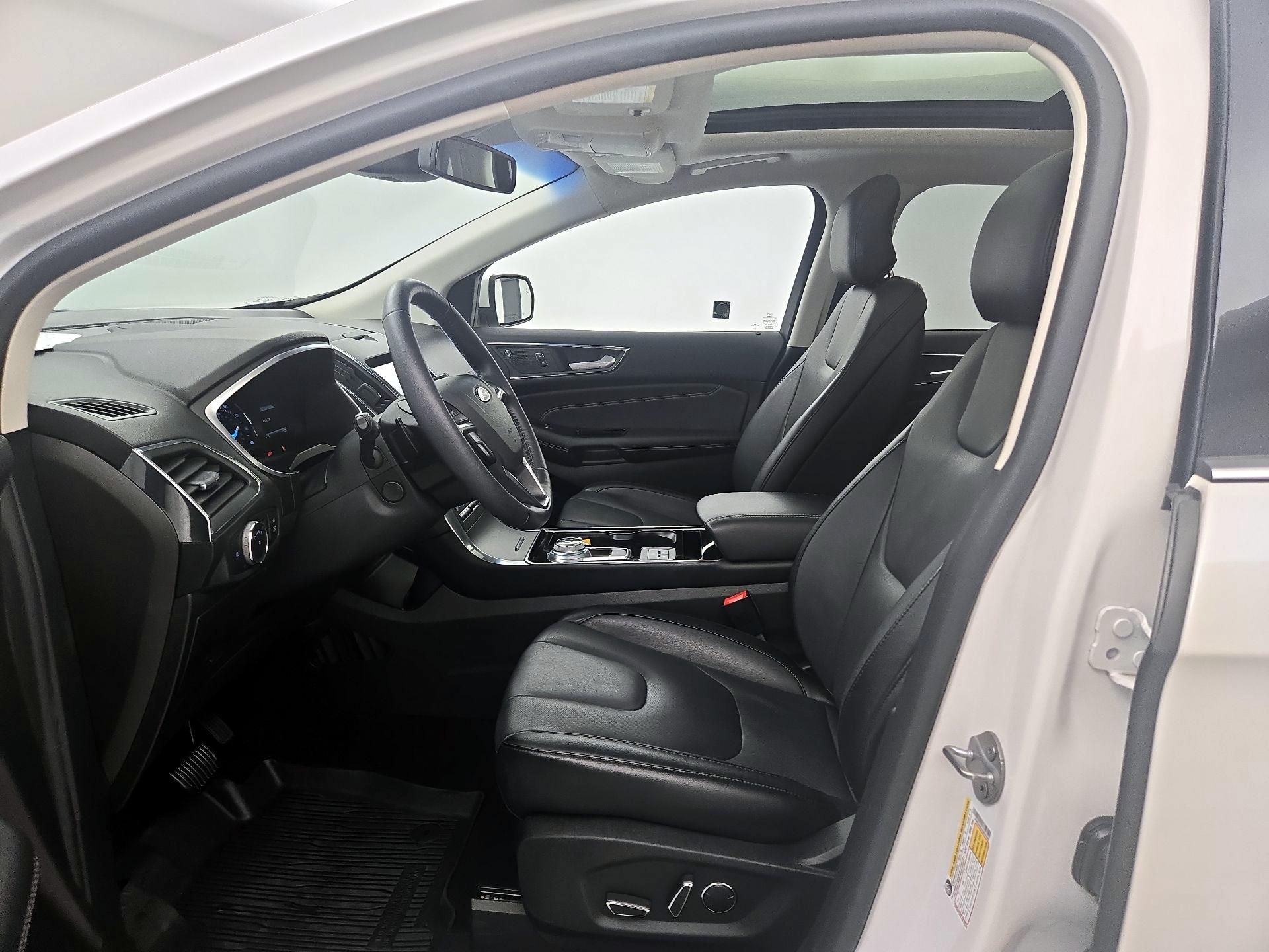 Thumbnail: 2019 Ford Edge - 11