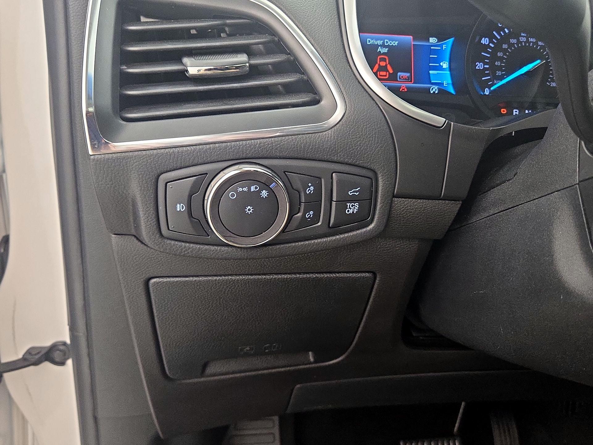 Thumbnail: 2019 Ford Edge - 13