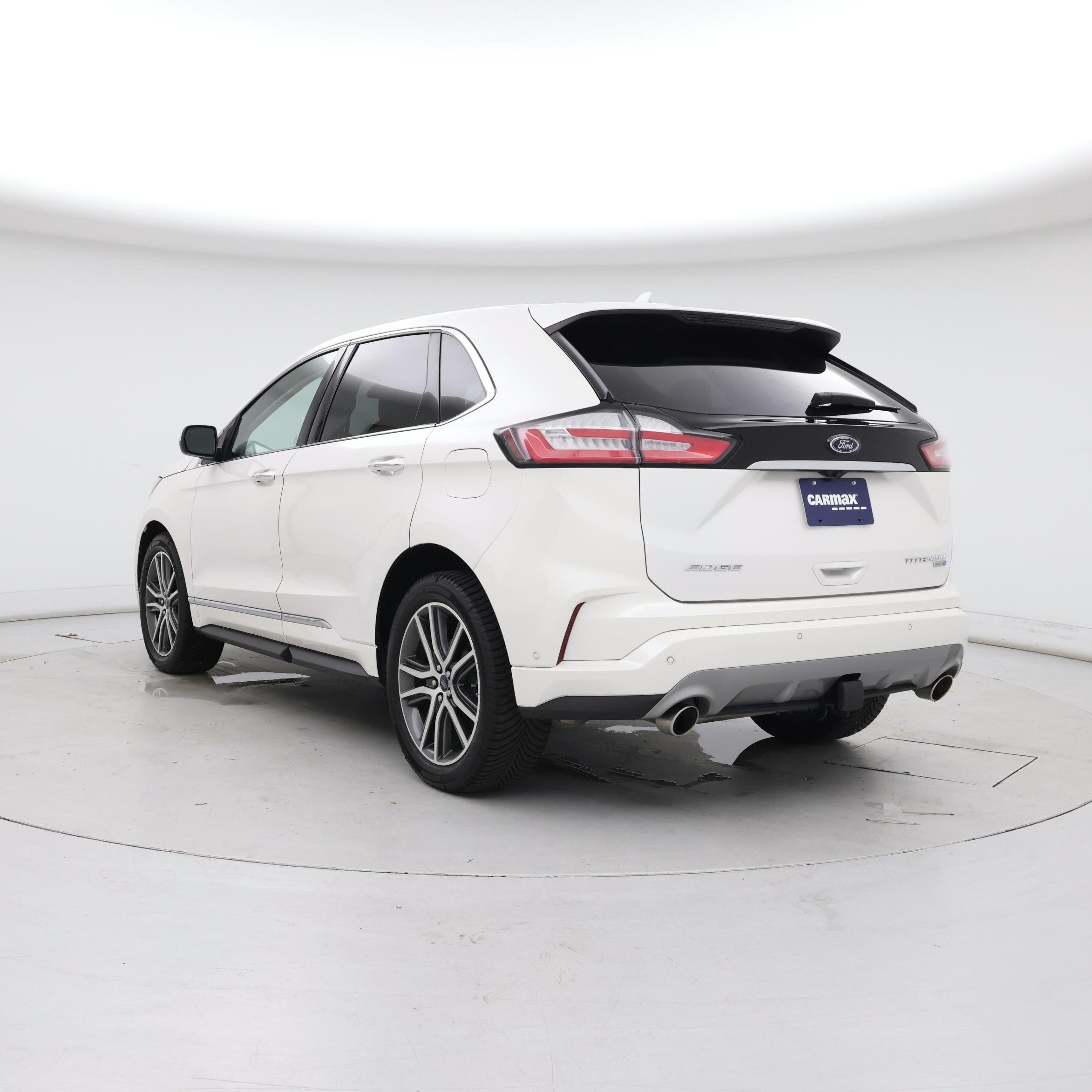 Thumbnail: 2019 Ford Edge - 2