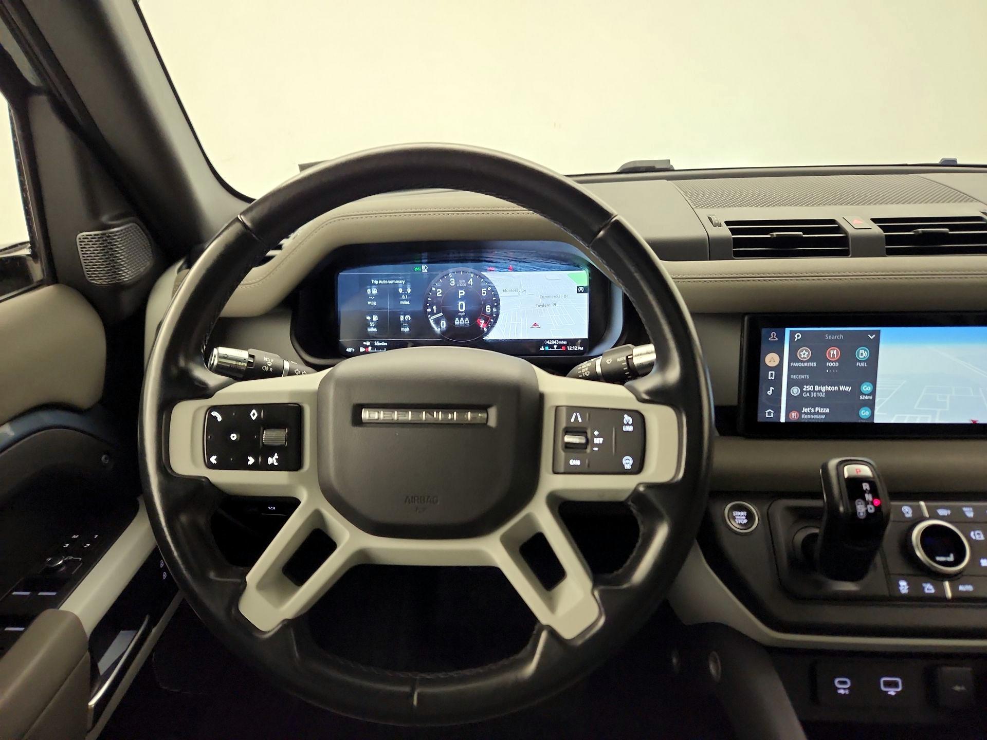 Thumbnail: 2022 Land Rover Defender - 10