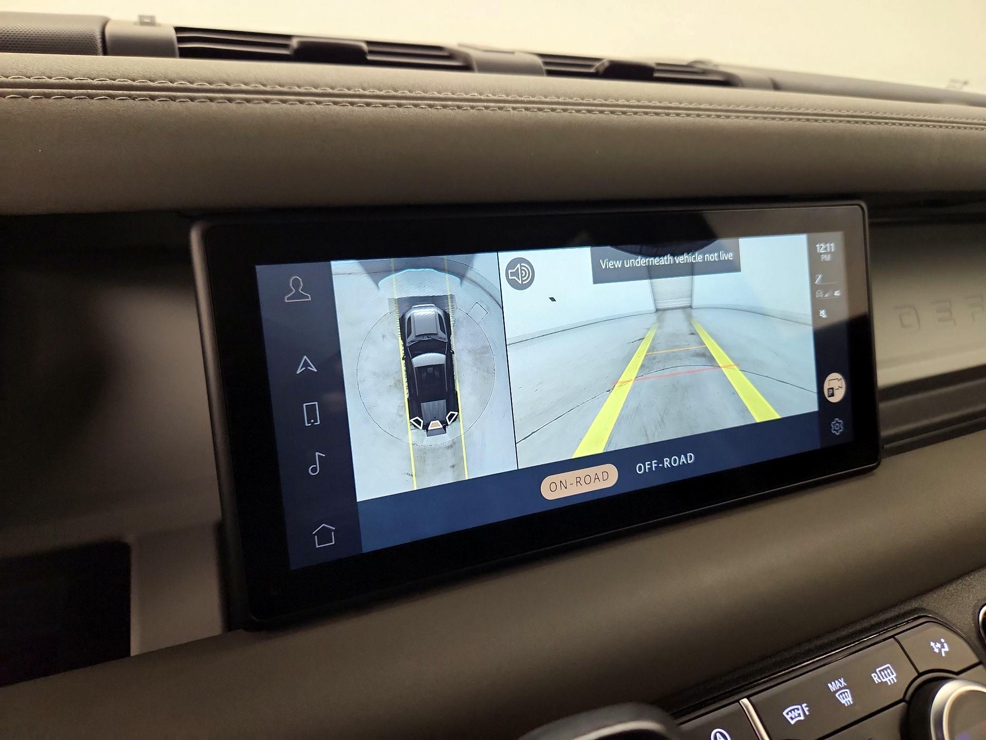 Thumbnail: 2022 Land Rover Defender - 14