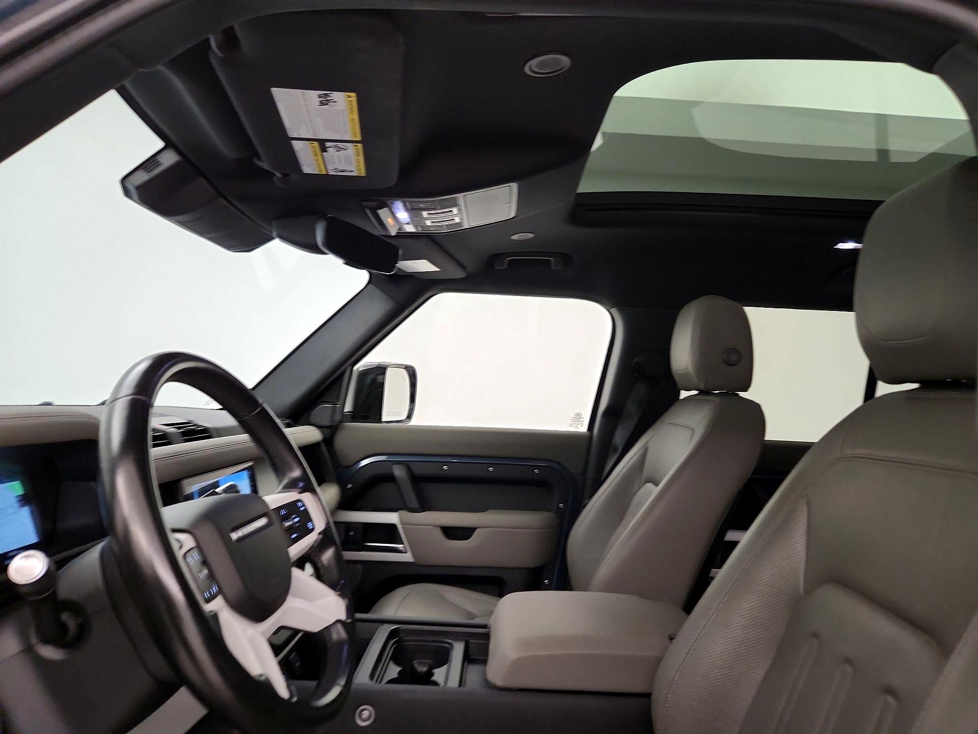 Thumbnail: 2022 Land Rover Defender - 19