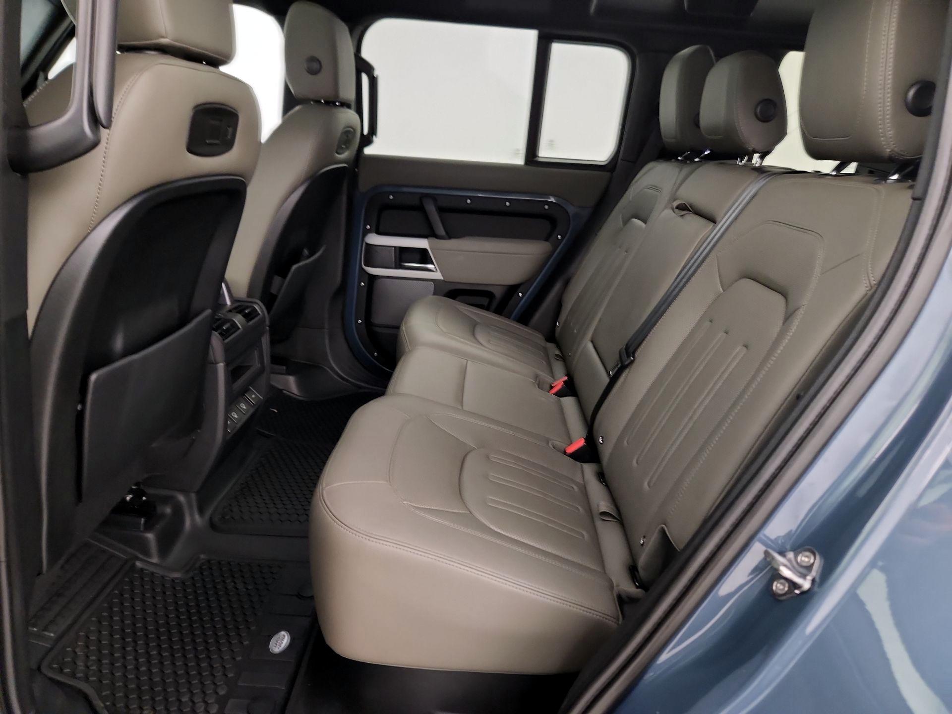 Thumbnail: 2022 Land Rover Defender - 20