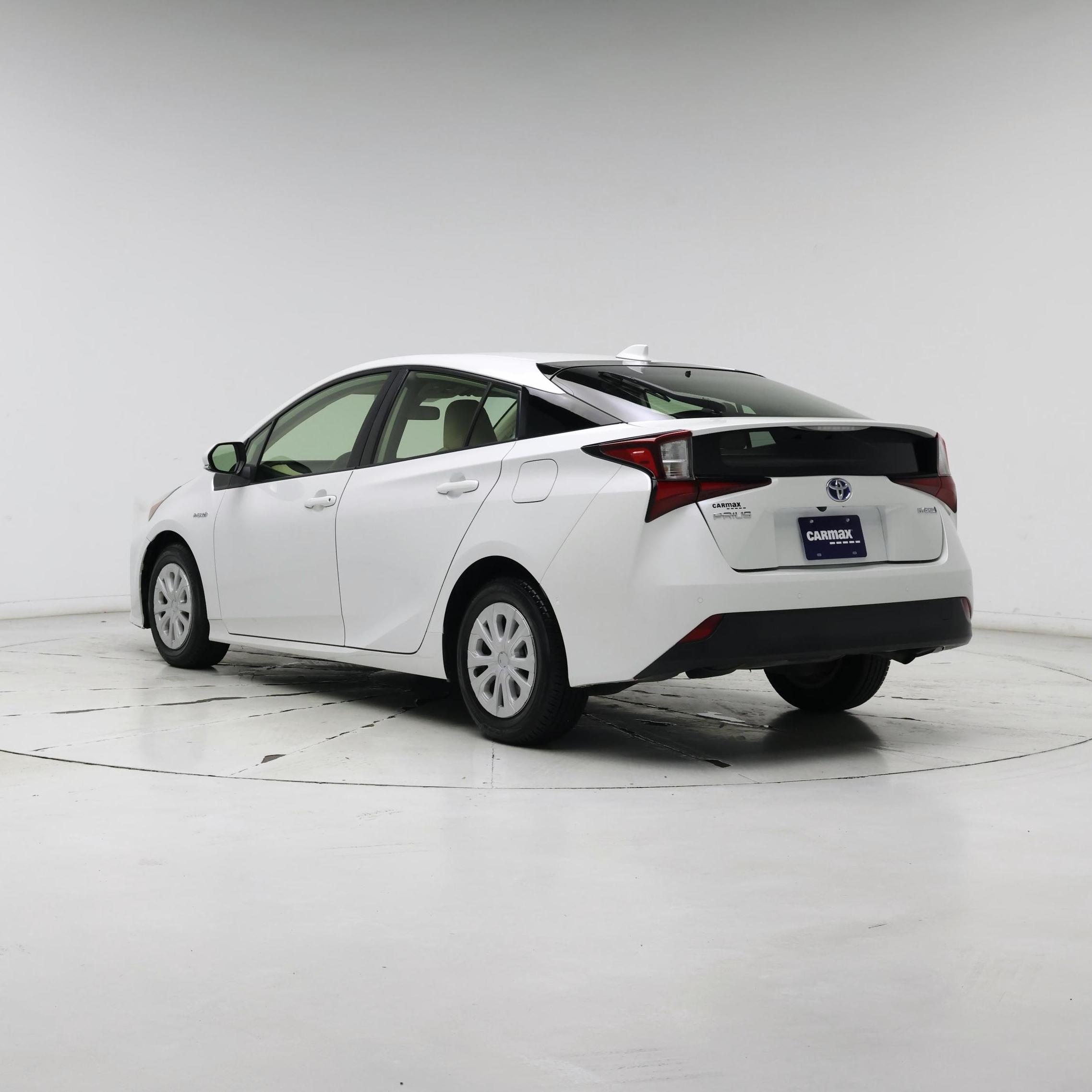 Thumbnail: 2022 Toyota Prius - 2