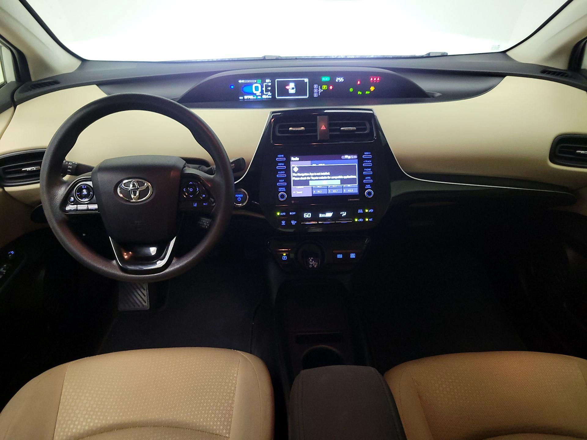 Thumbnail: 2022 Toyota Prius - 9