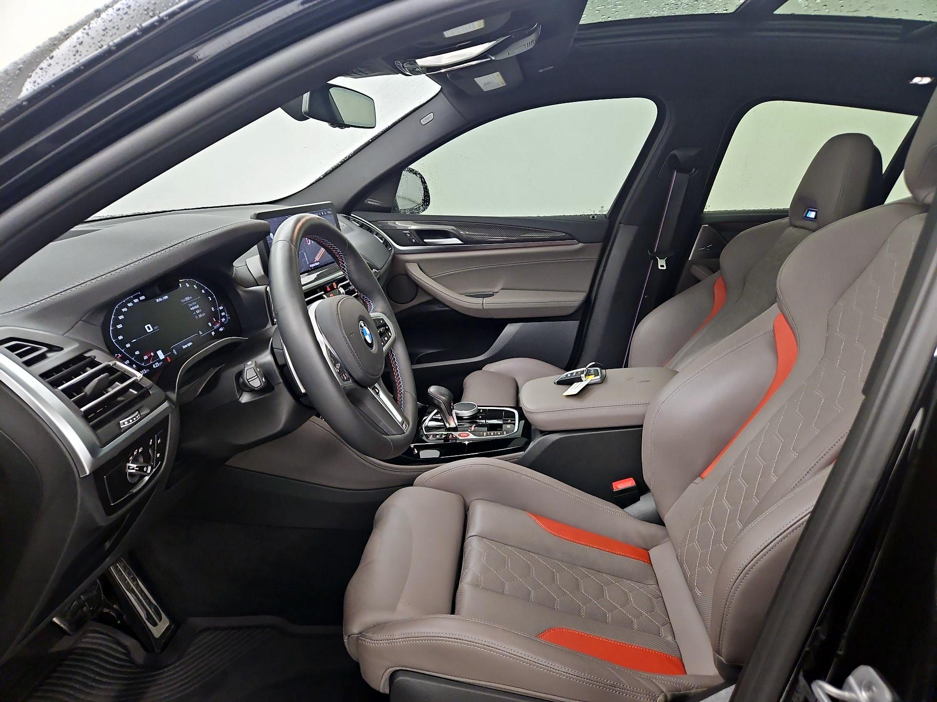 Thumbnail: 2025 BMW X4 - 11