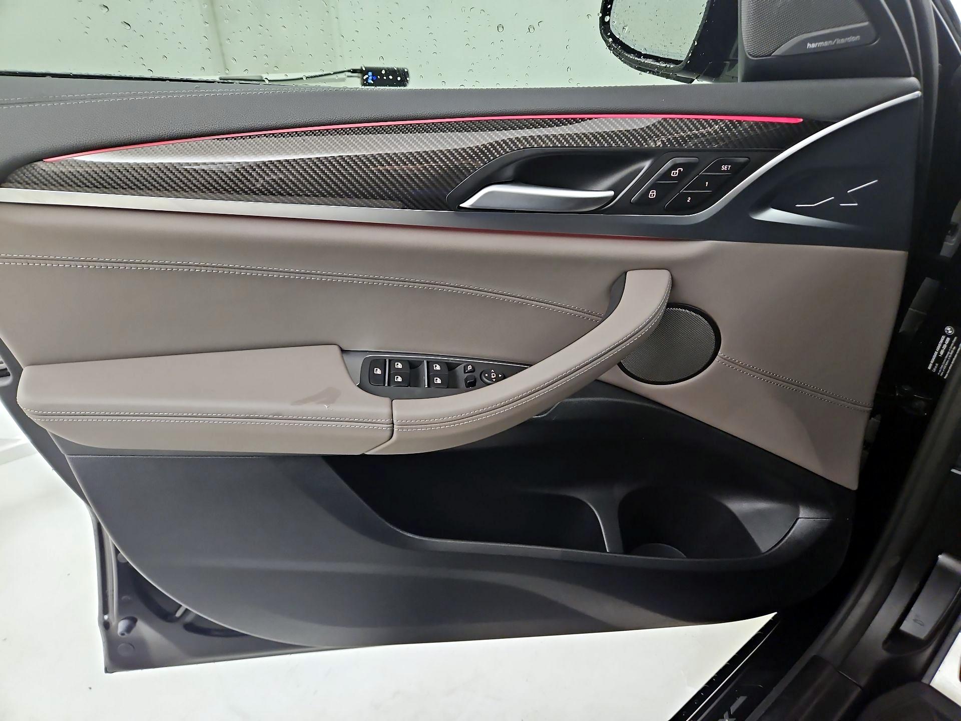 Thumbnail: 2025 BMW X4 - 12