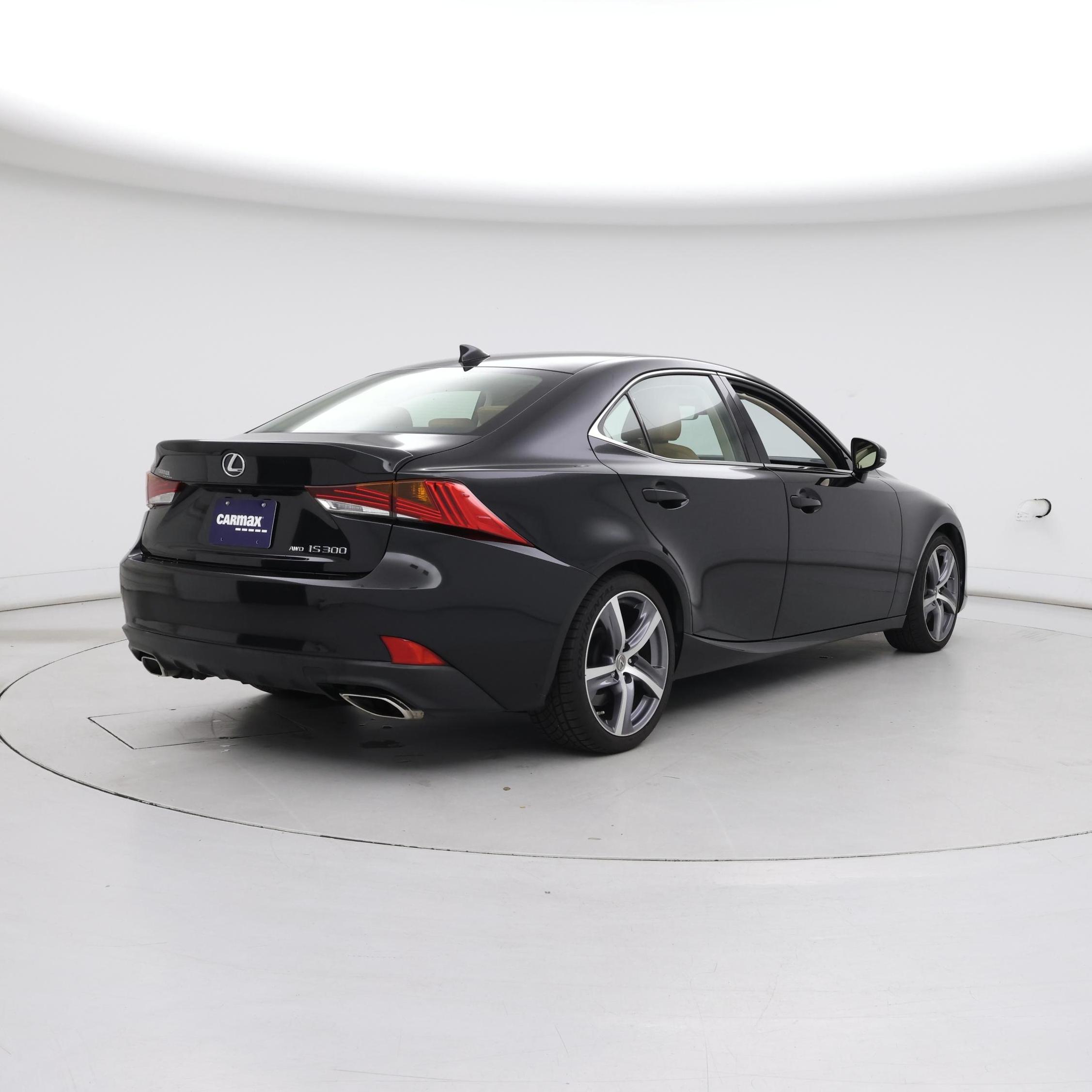 Thumbnail: 2018 Lexus IS - 8
