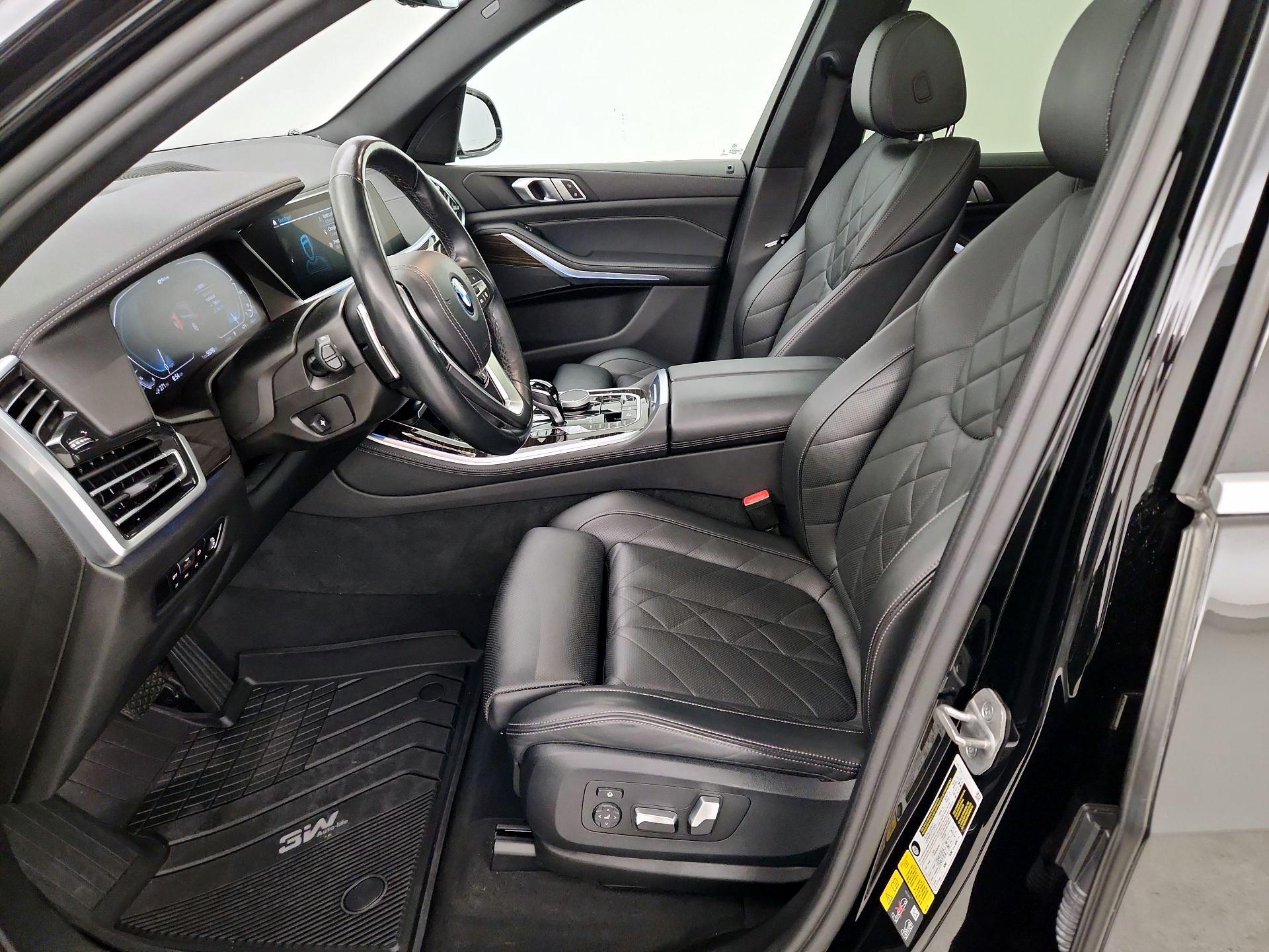 Thumbnail: 2023 BMW X5 - 11