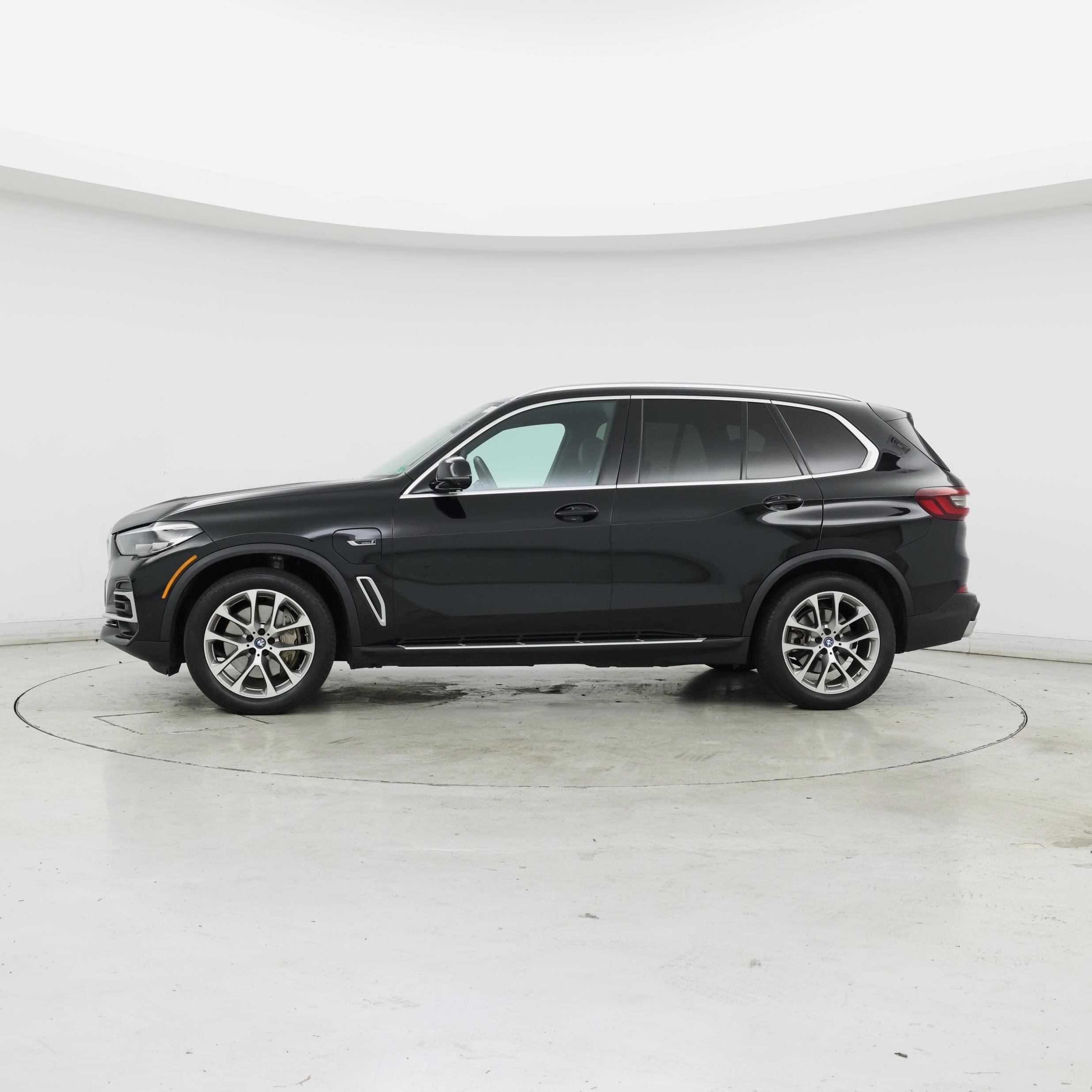 Thumbnail: 2023 BMW X5 - 3