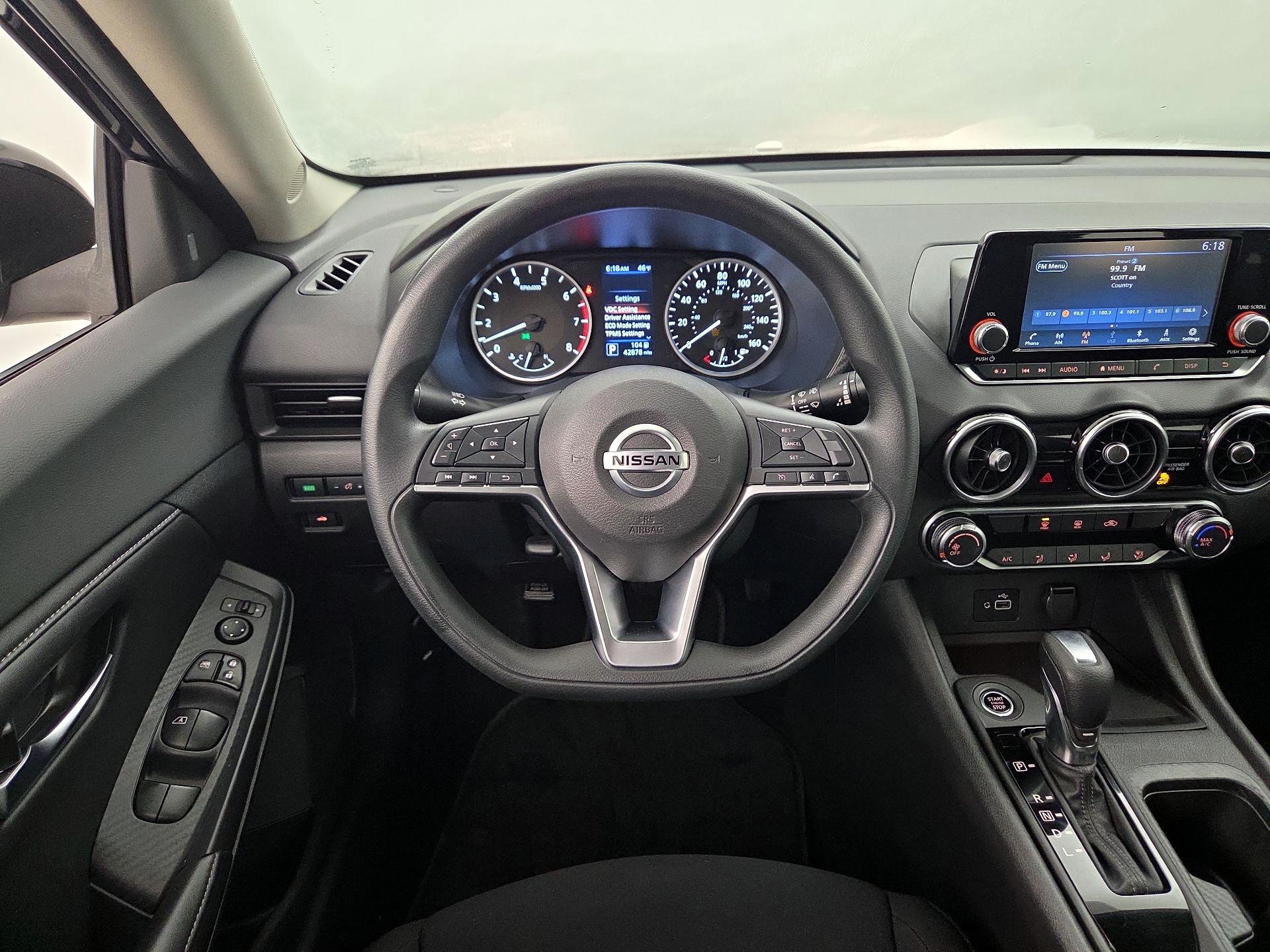 Thumbnail: 2021 Nissan Sentra - 10