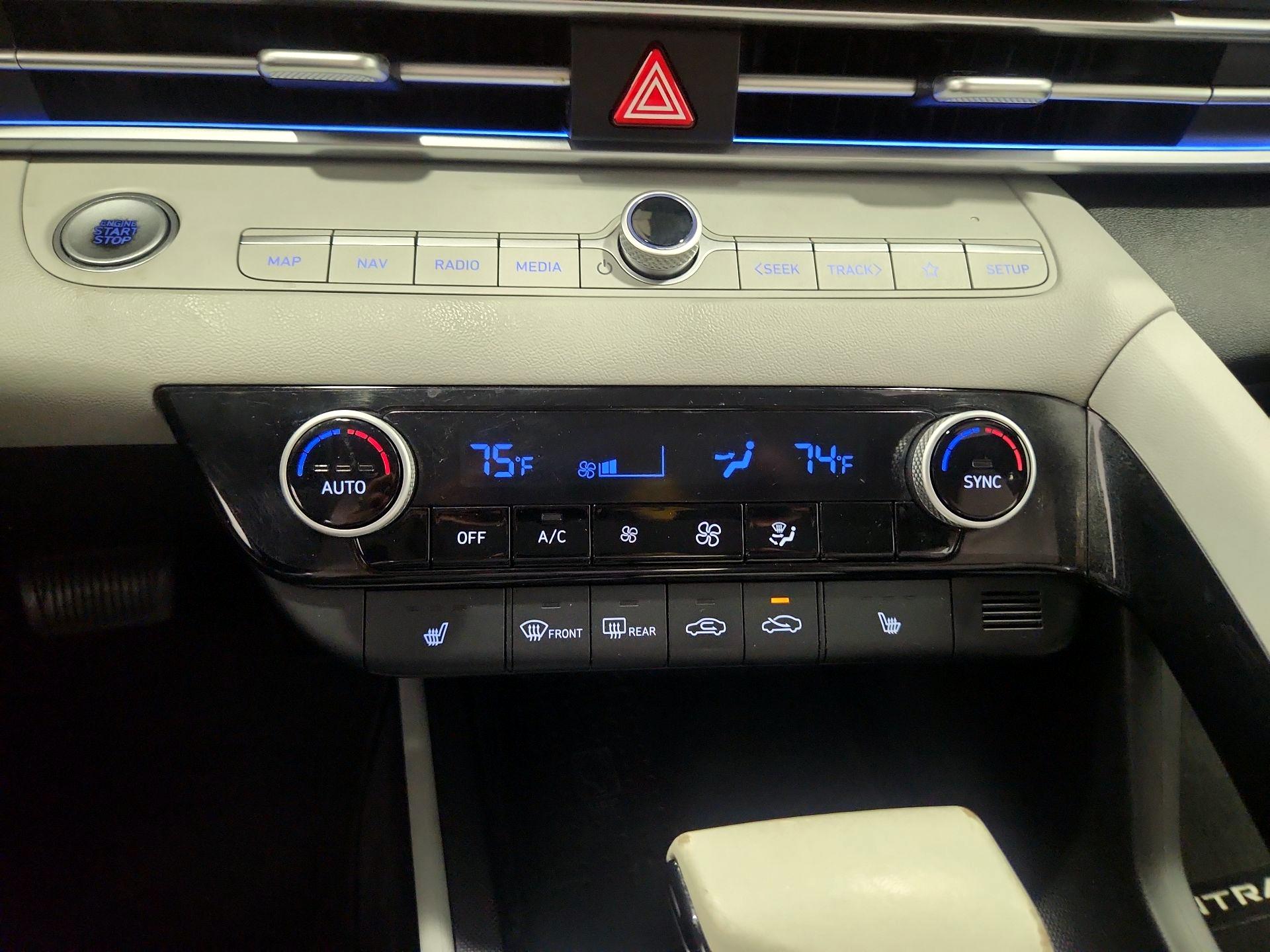 Thumbnail: 2021 Hyundai Elantra - 16