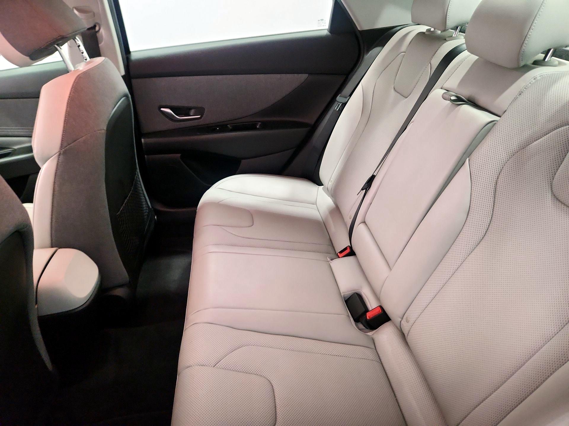 Thumbnail: 2021 Hyundai Elantra - 20