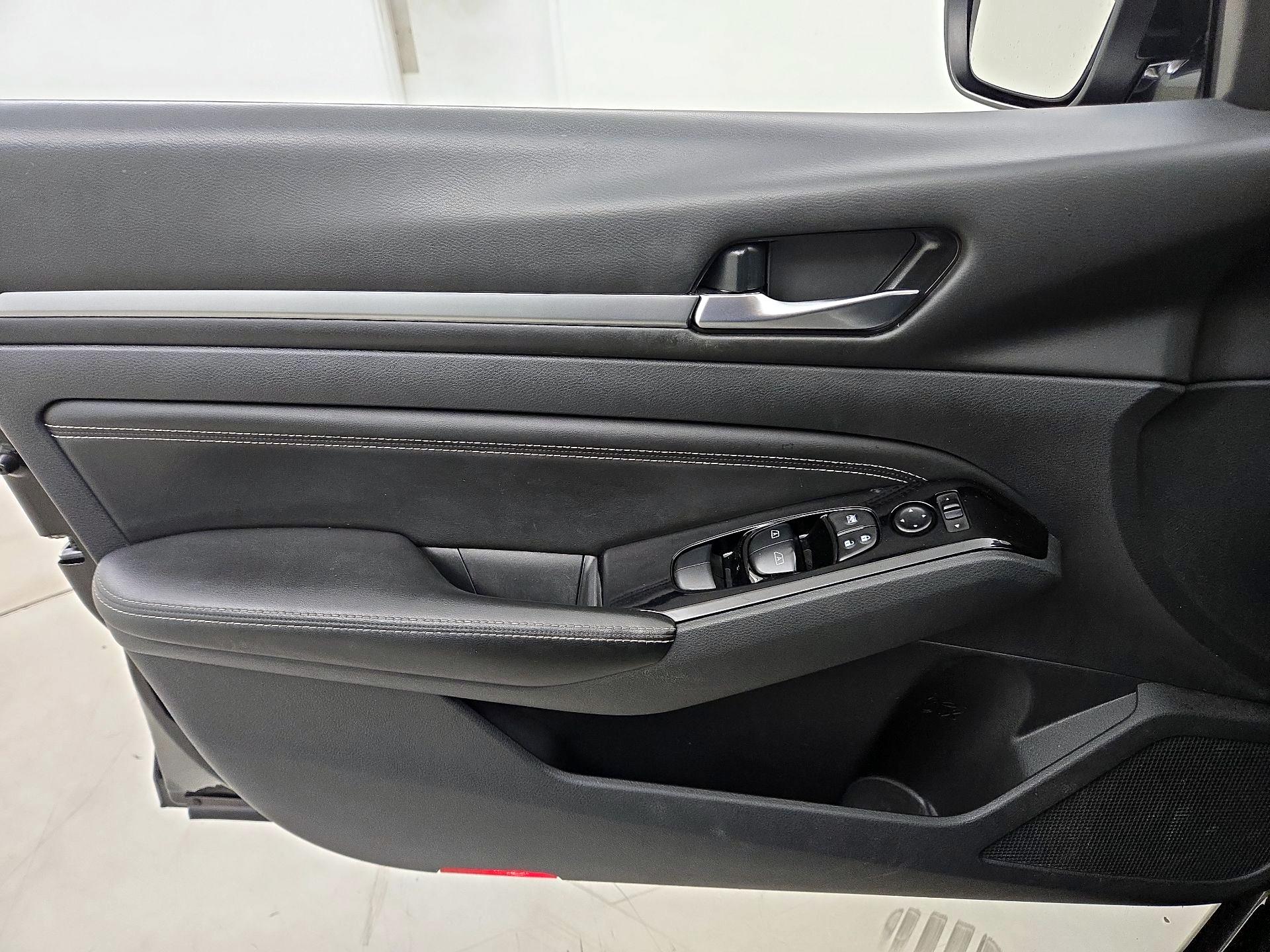 Thumbnail: 2021 Nissan Altima - 12