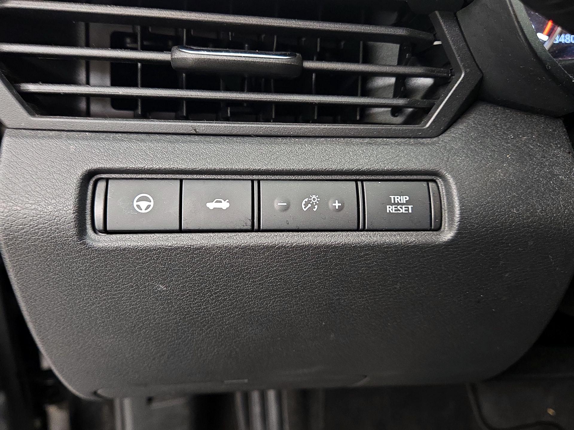 Thumbnail: 2021 Nissan Altima - 13