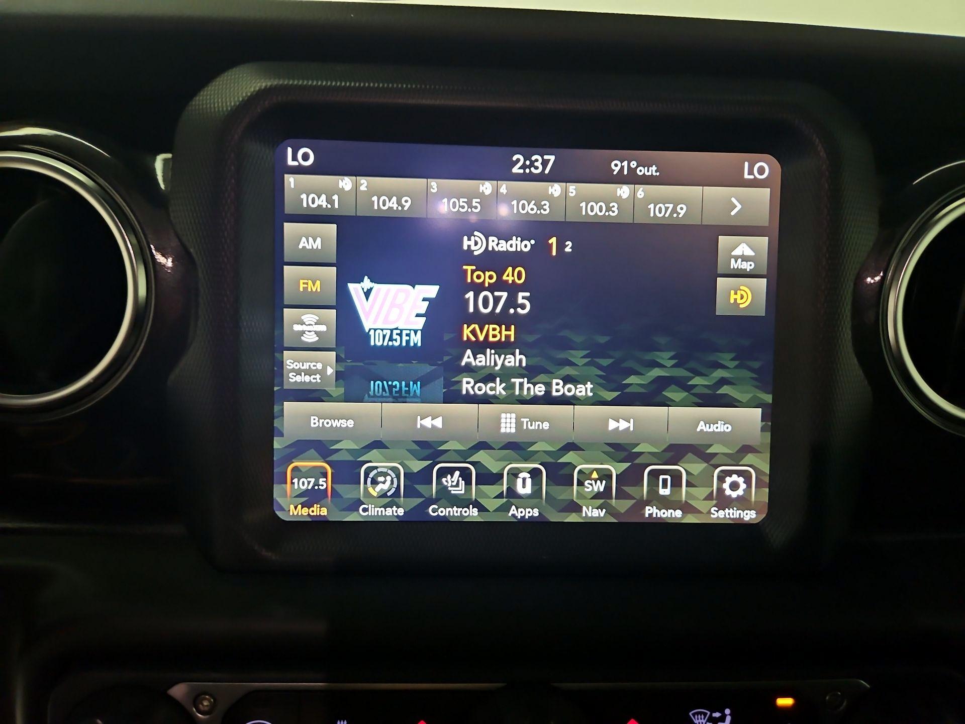Thumbnail: 2021 Jeep Wrangler - 16