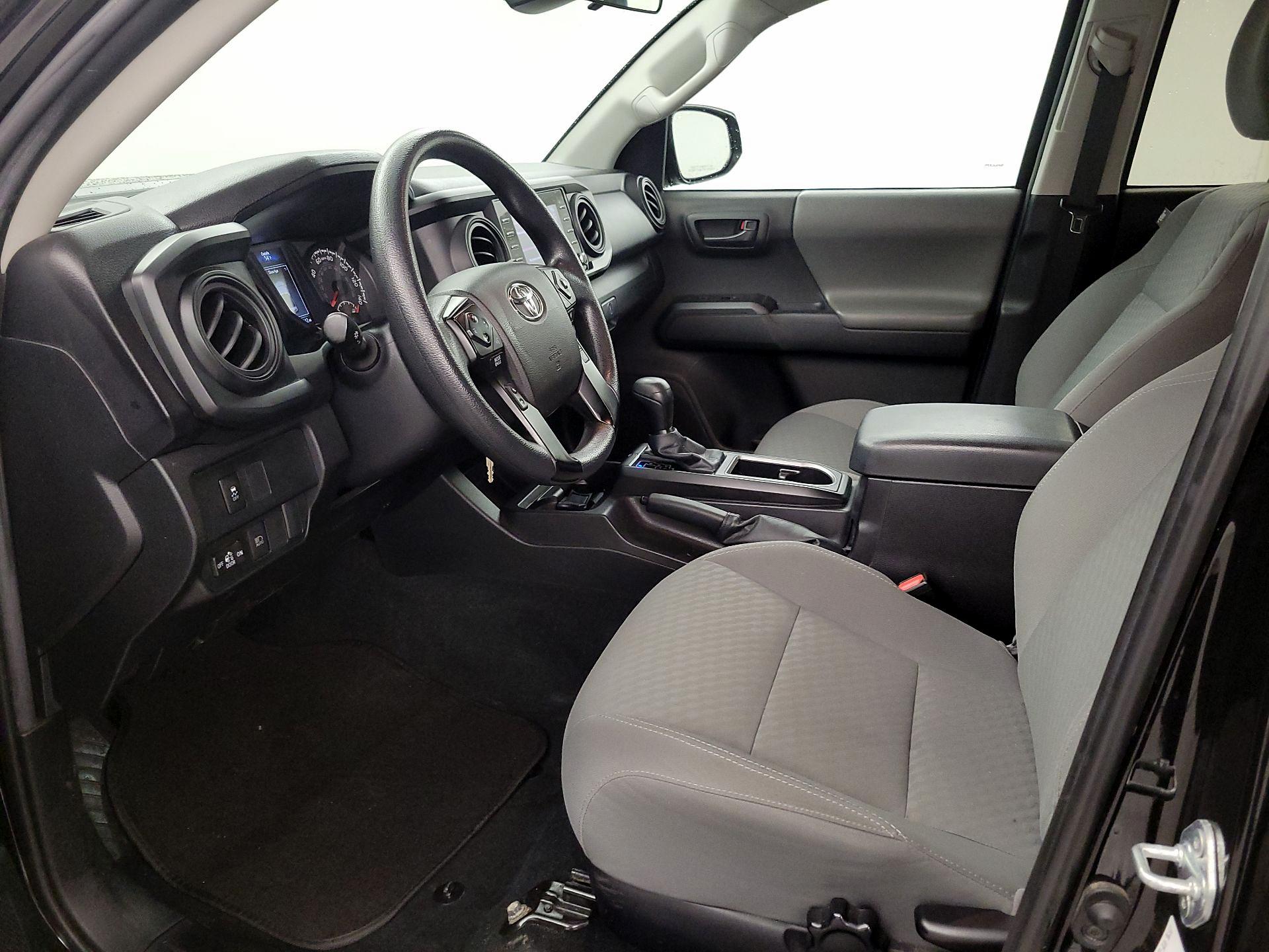 Thumbnail: 2022 Toyota Tacoma - 11