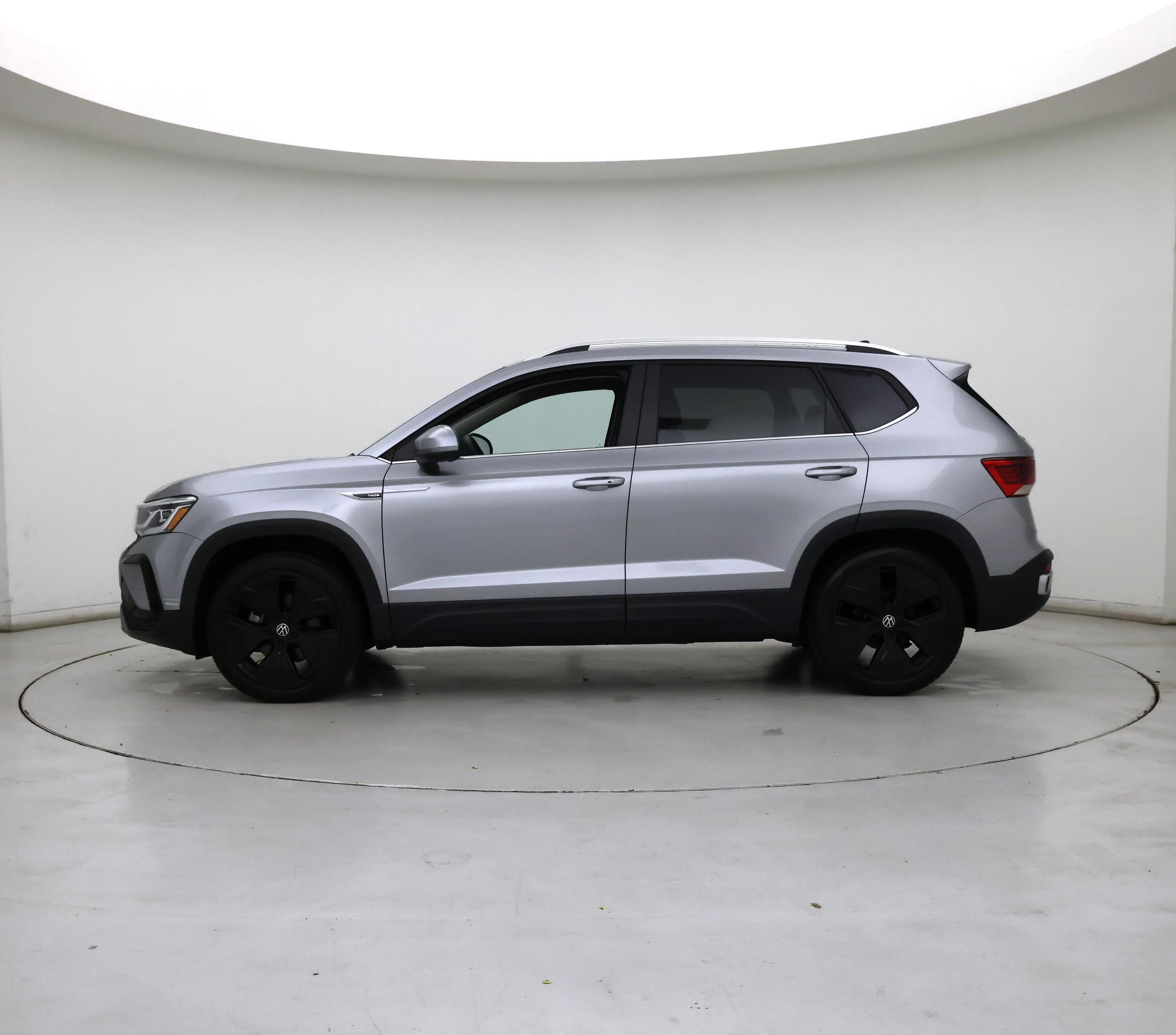 Thumbnail: 2022 Volkswagen Taos - 3