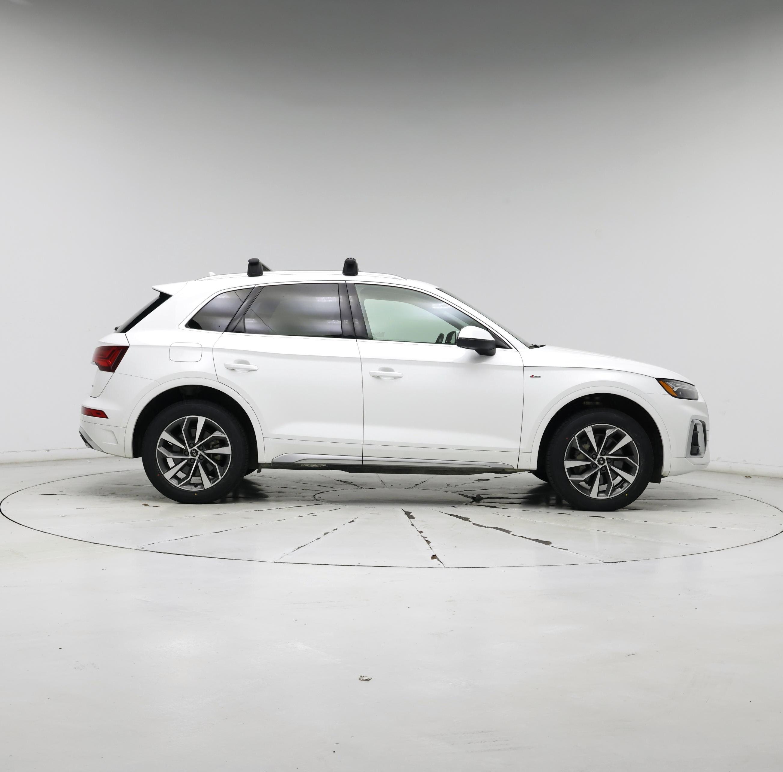 Thumbnail: 2023 Audi Q5 - 7