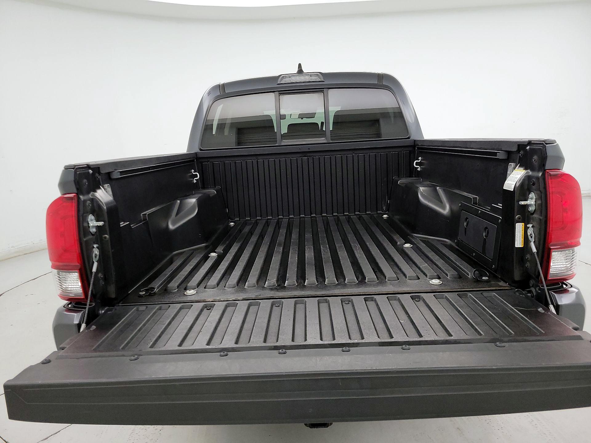 Thumbnail: 2022 Toyota Tacoma - 20