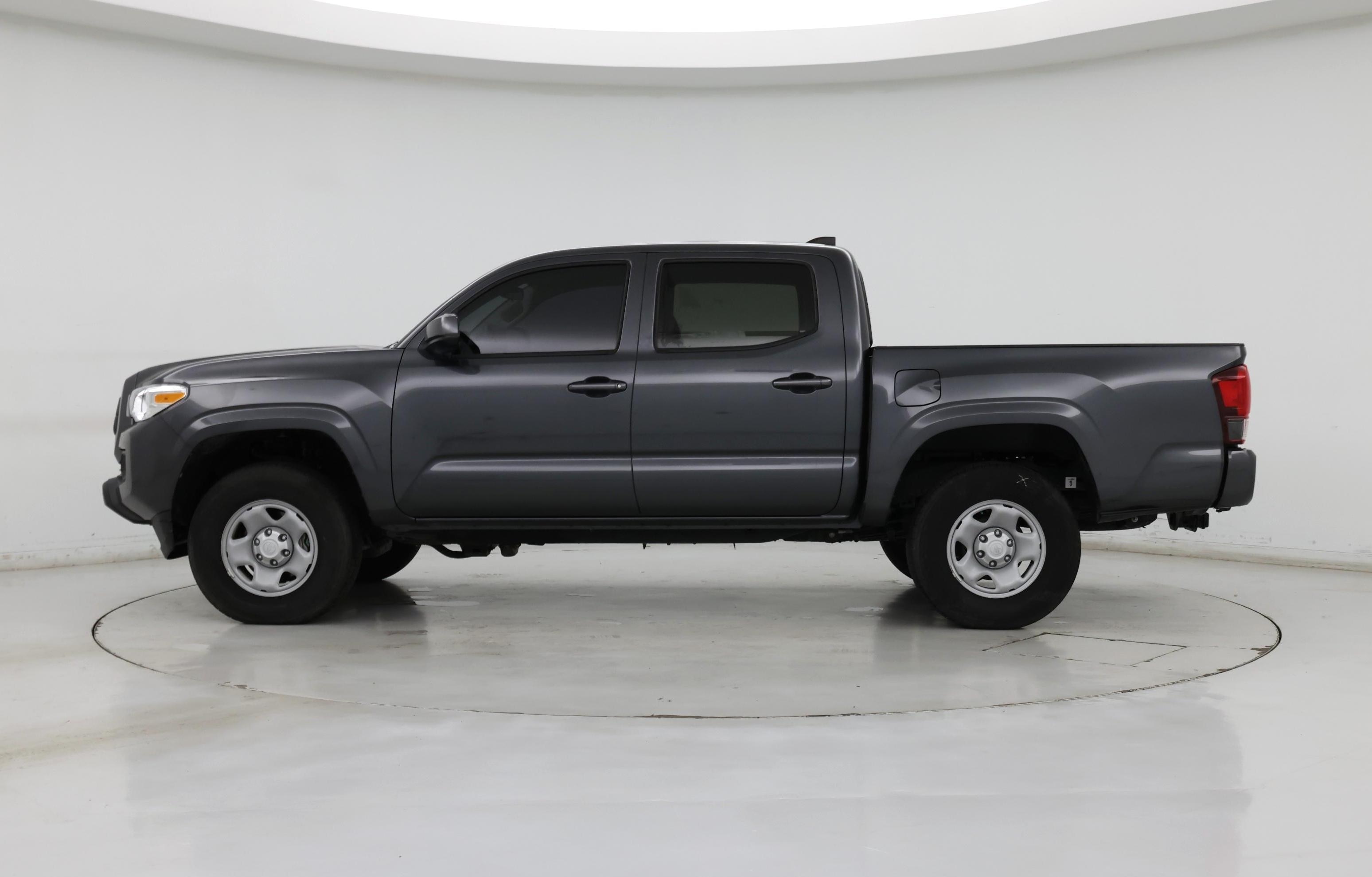 Thumbnail: 2022 Toyota Tacoma - 3