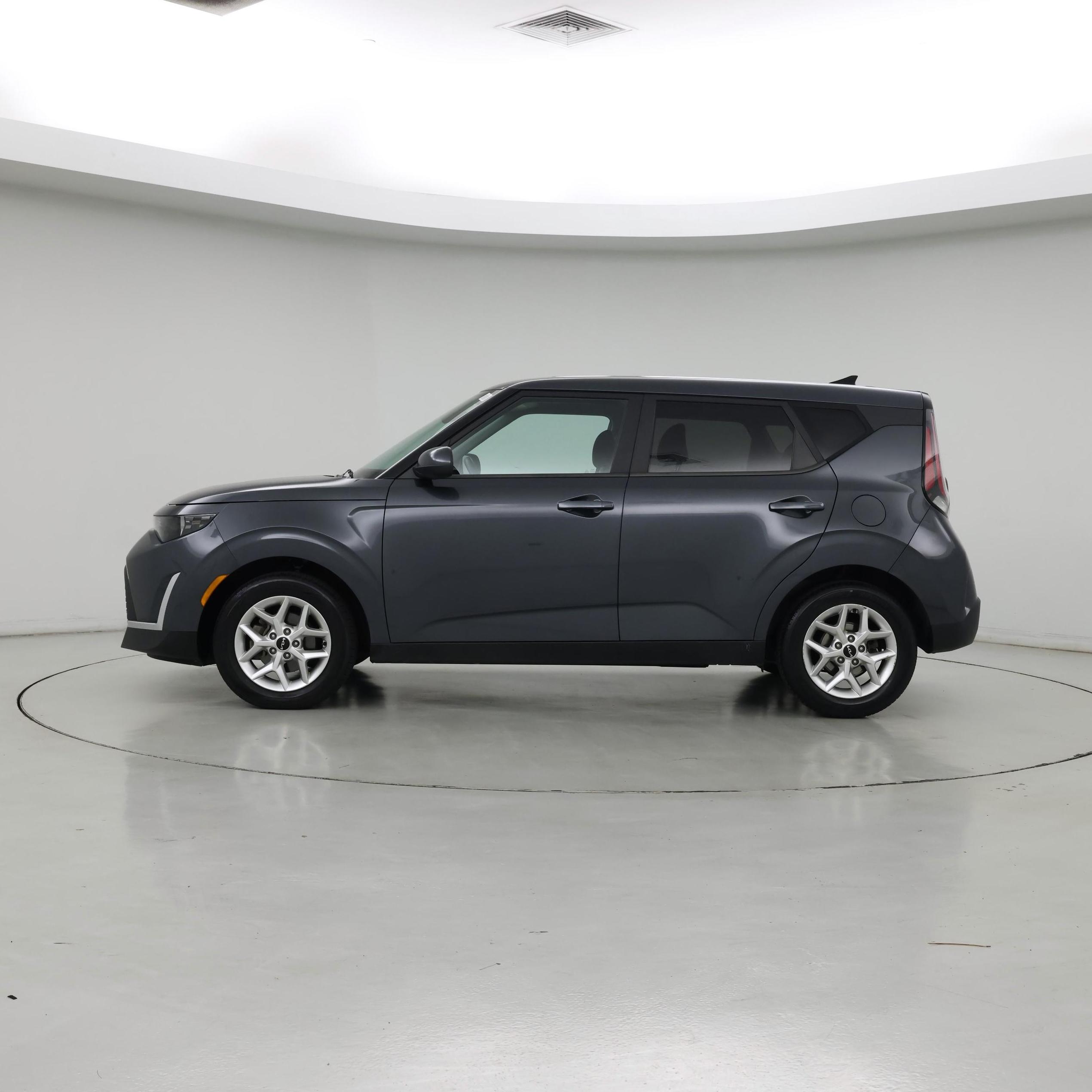 Thumbnail: 2023 Kia Soul - 3