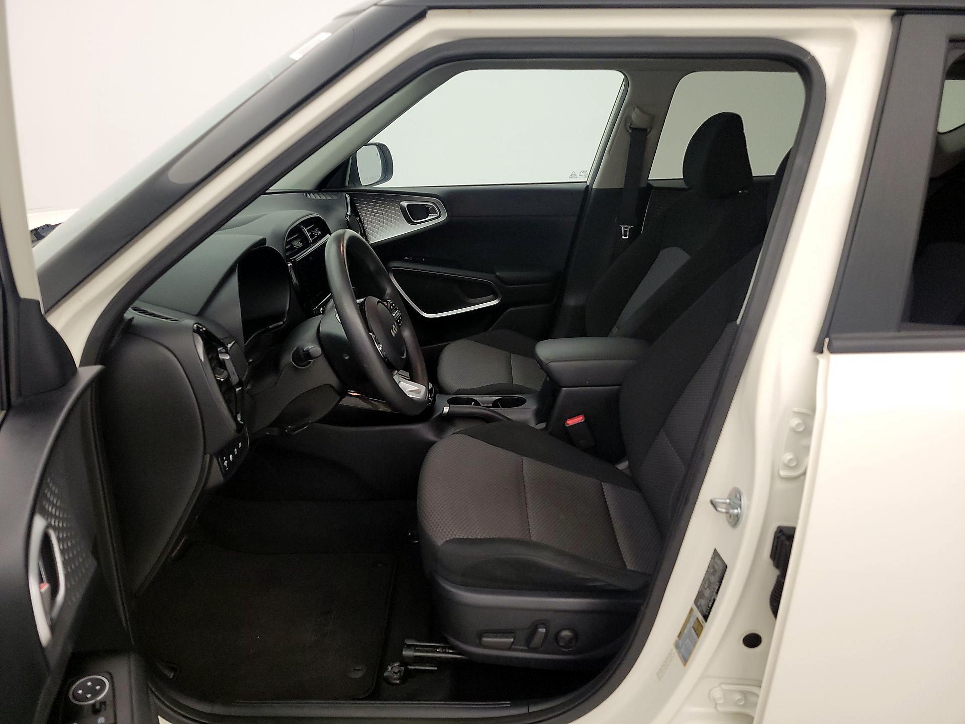 Thumbnail: 2023 Kia Soul - 11