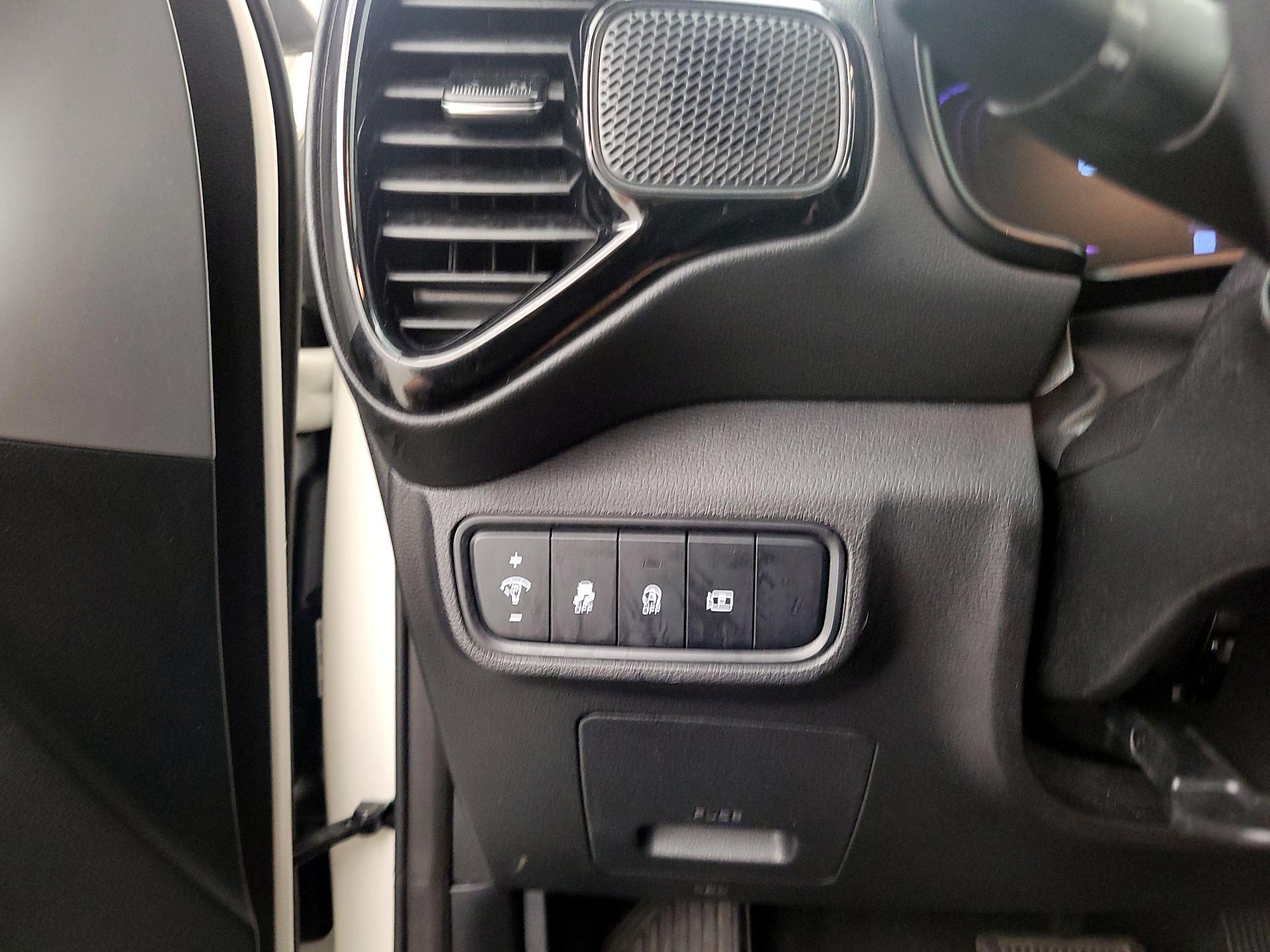 Thumbnail: 2023 Kia Soul - 13
