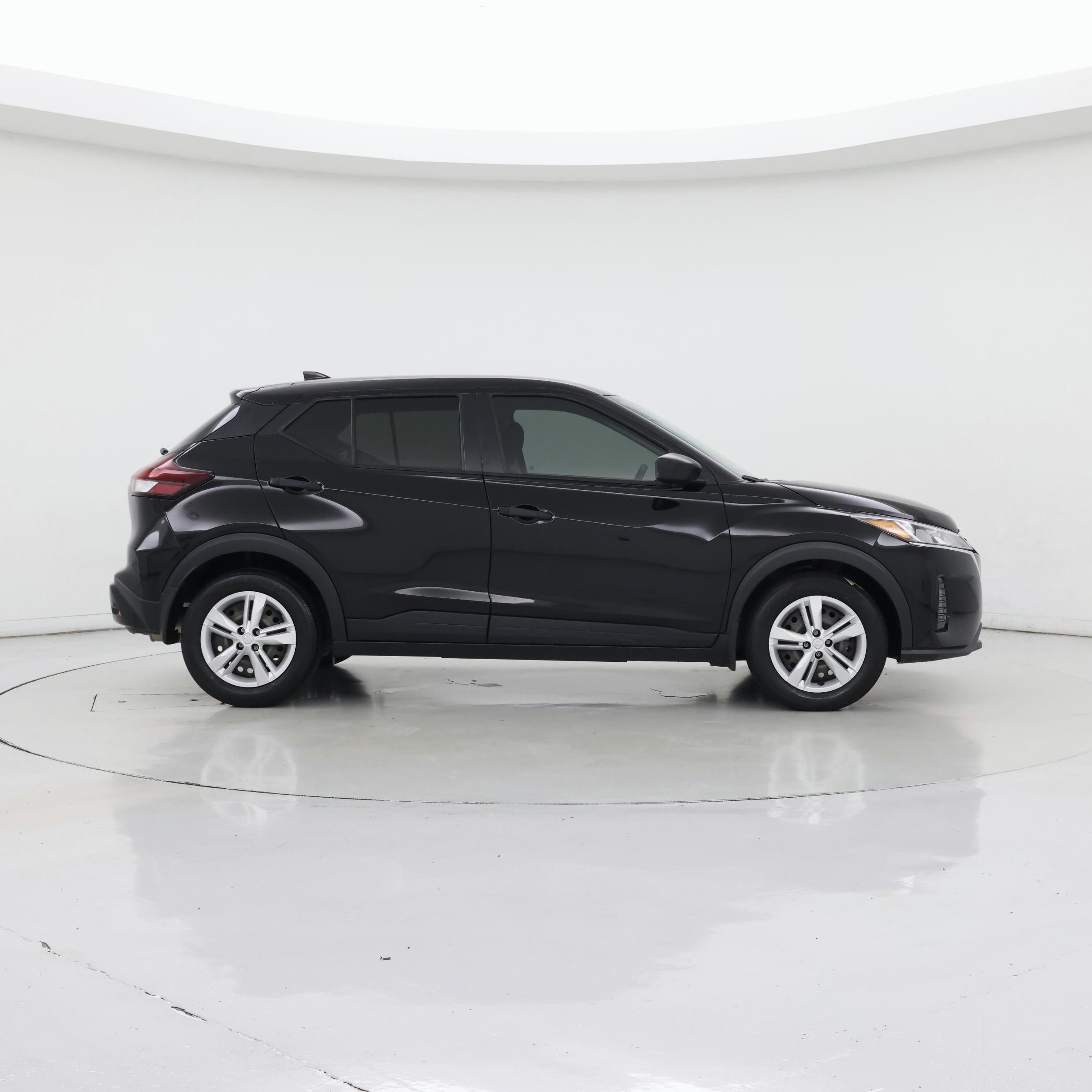 Thumbnail: 2023 Nissan Kicks - 7