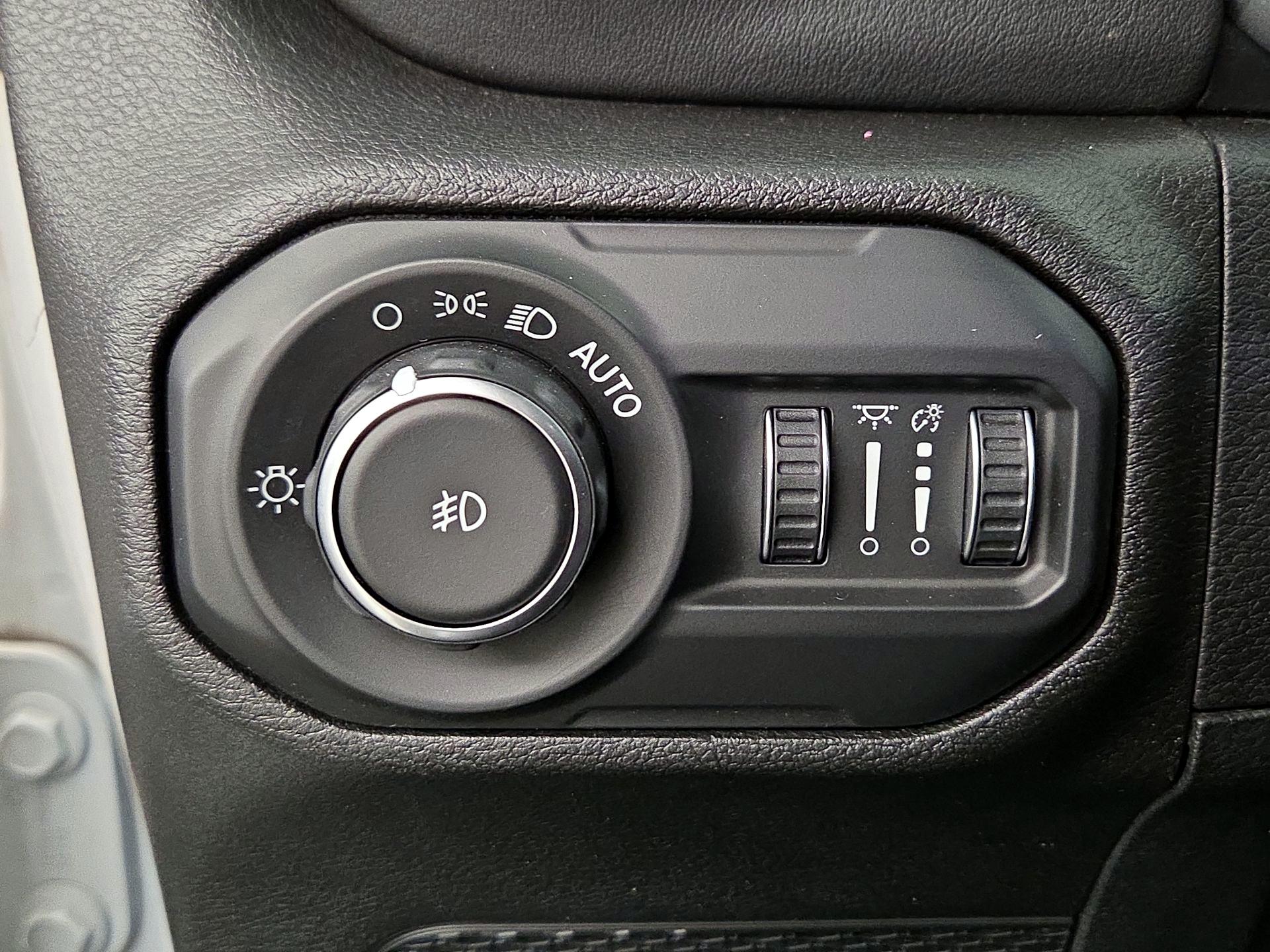 Thumbnail: 2021 Jeep Wrangler - 13